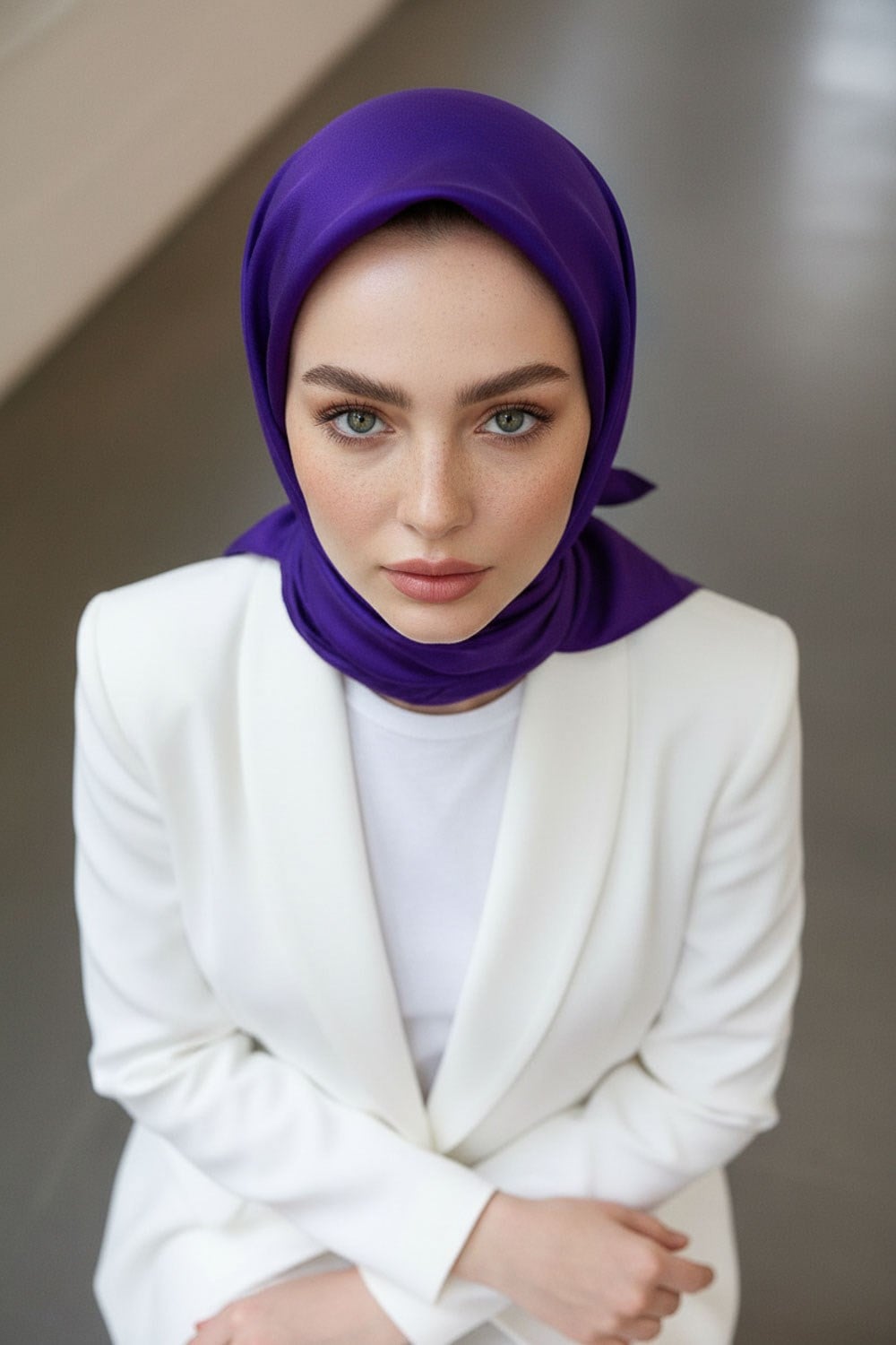 %100 Twill İpek Düz Mor Renkli Daha Tok Exclusive Serisi 90x90 Eşarp Dikim Şekli : El Dikişi