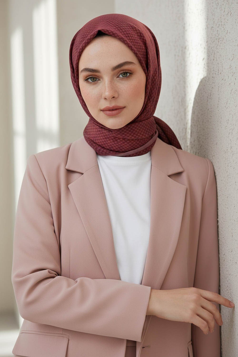 KREP HASIR DESENLİ GÜL KURUSU RENKLİ 75X195 KIRIŞMAZ ŞAL