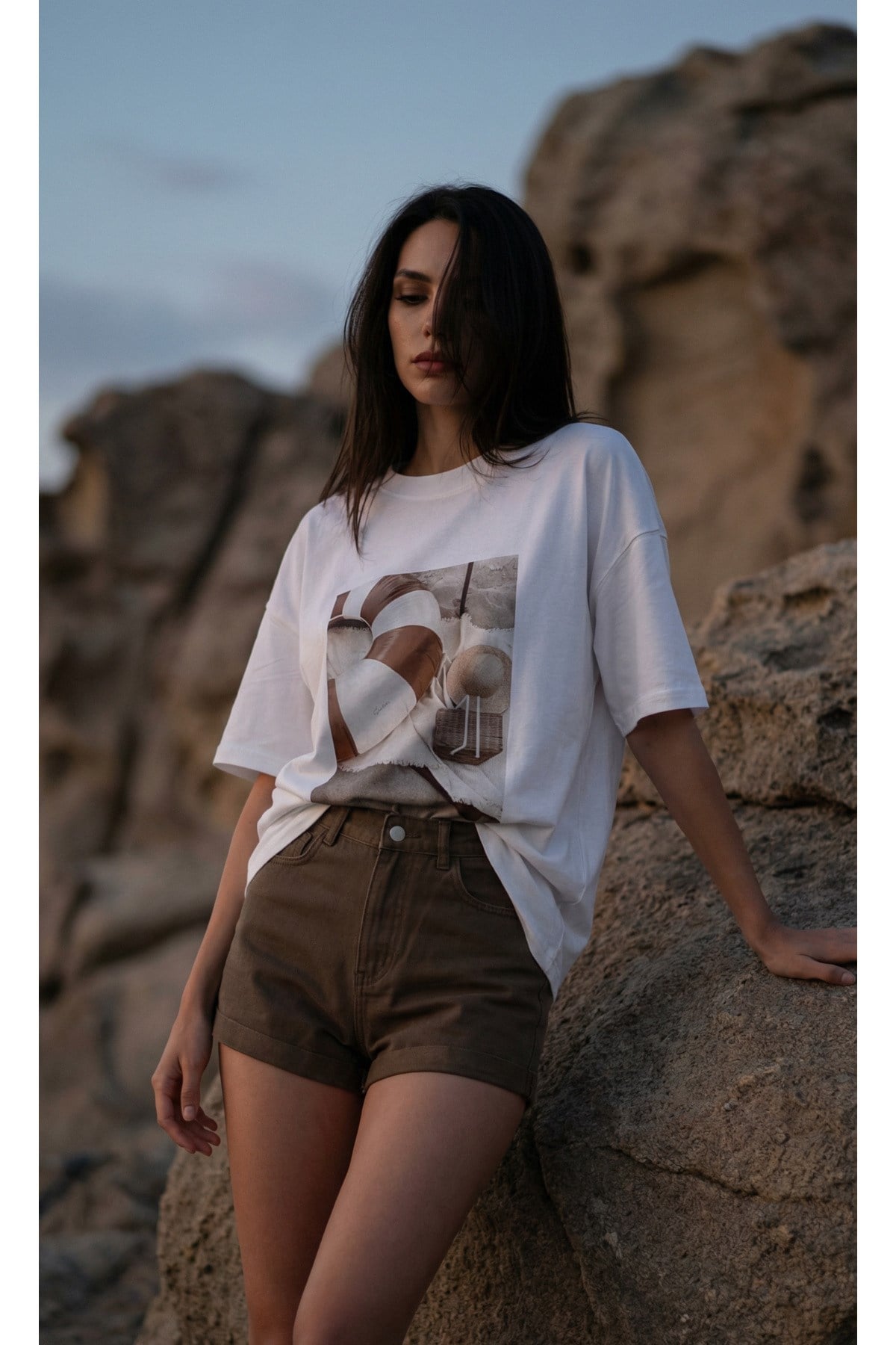 Ekru Amia&Co. Oversize Bisiklet Yaka Baskılı Basic Kısa Kollu Kadın T-Shirt