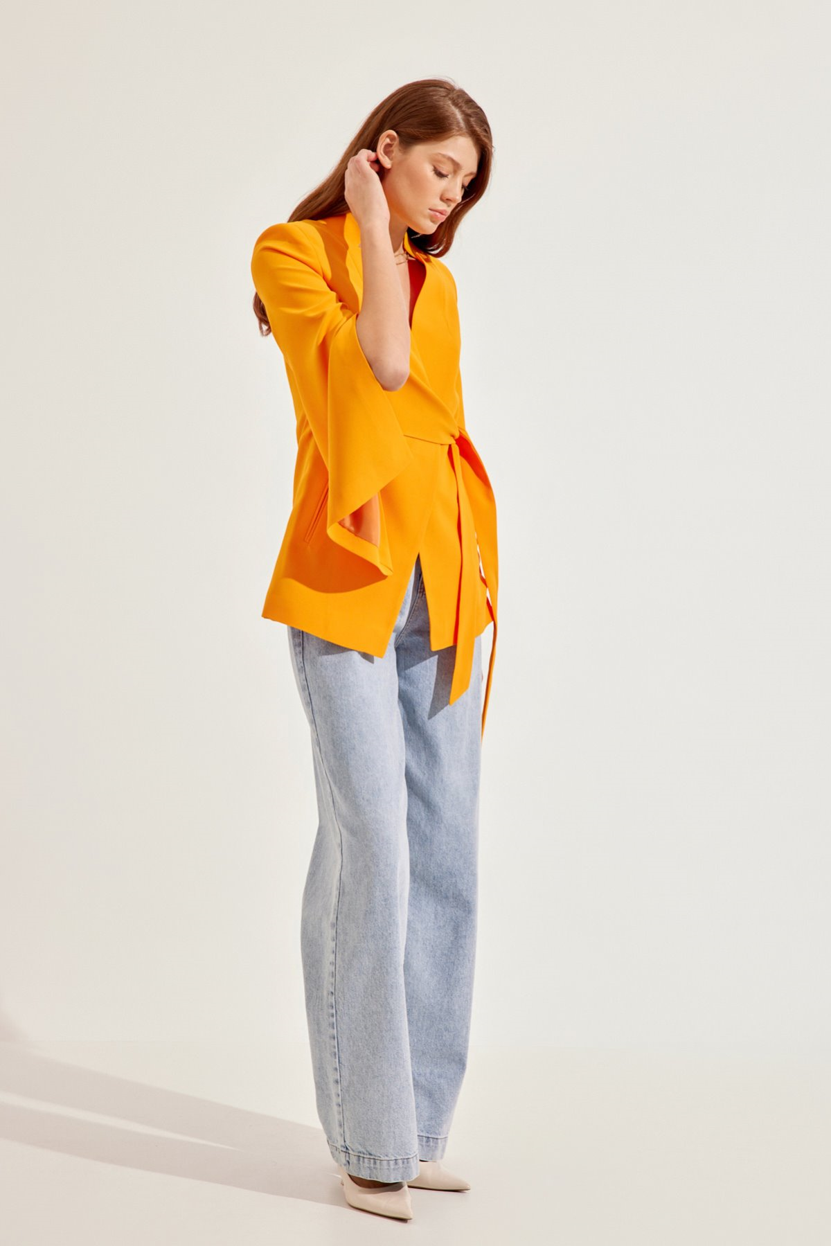 Turuncu Dar Kalıp Kol Detaylı Belde Bağlama Detaylı Ceket