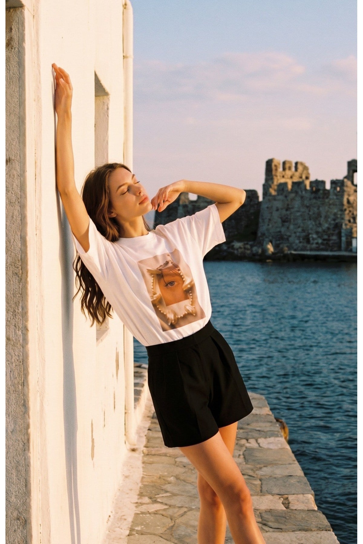 Ekru %100 Pamuk Amia&Co. Oversize Baskılı Bisiklet Yaka Basic Kısa Kollu Kadın T-Shirt