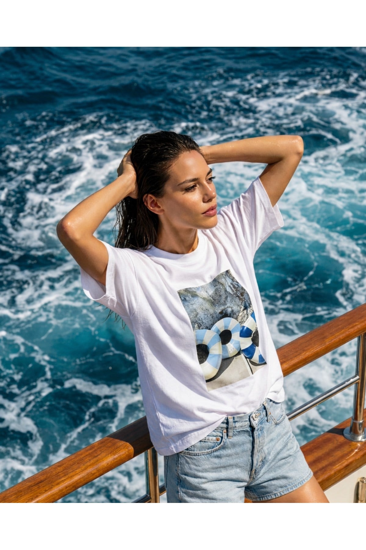 Ekru Amia&Co. Bisiklet Yaka Baskılı Basic Kısa Kollu Kadın T-Shirt