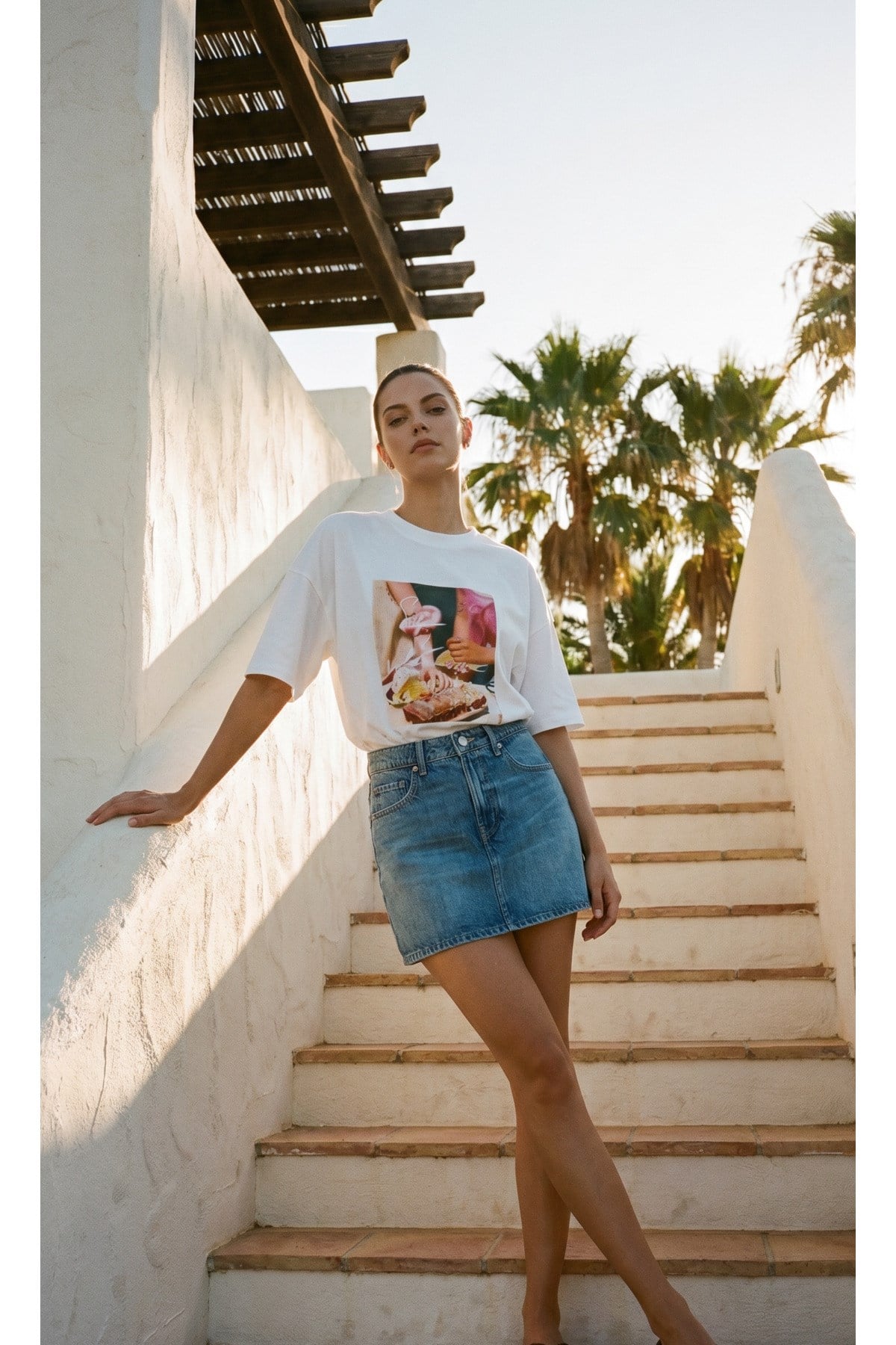 Ekru Amia&Co. Marka Baskılı Oversize Kadın T-Shirt