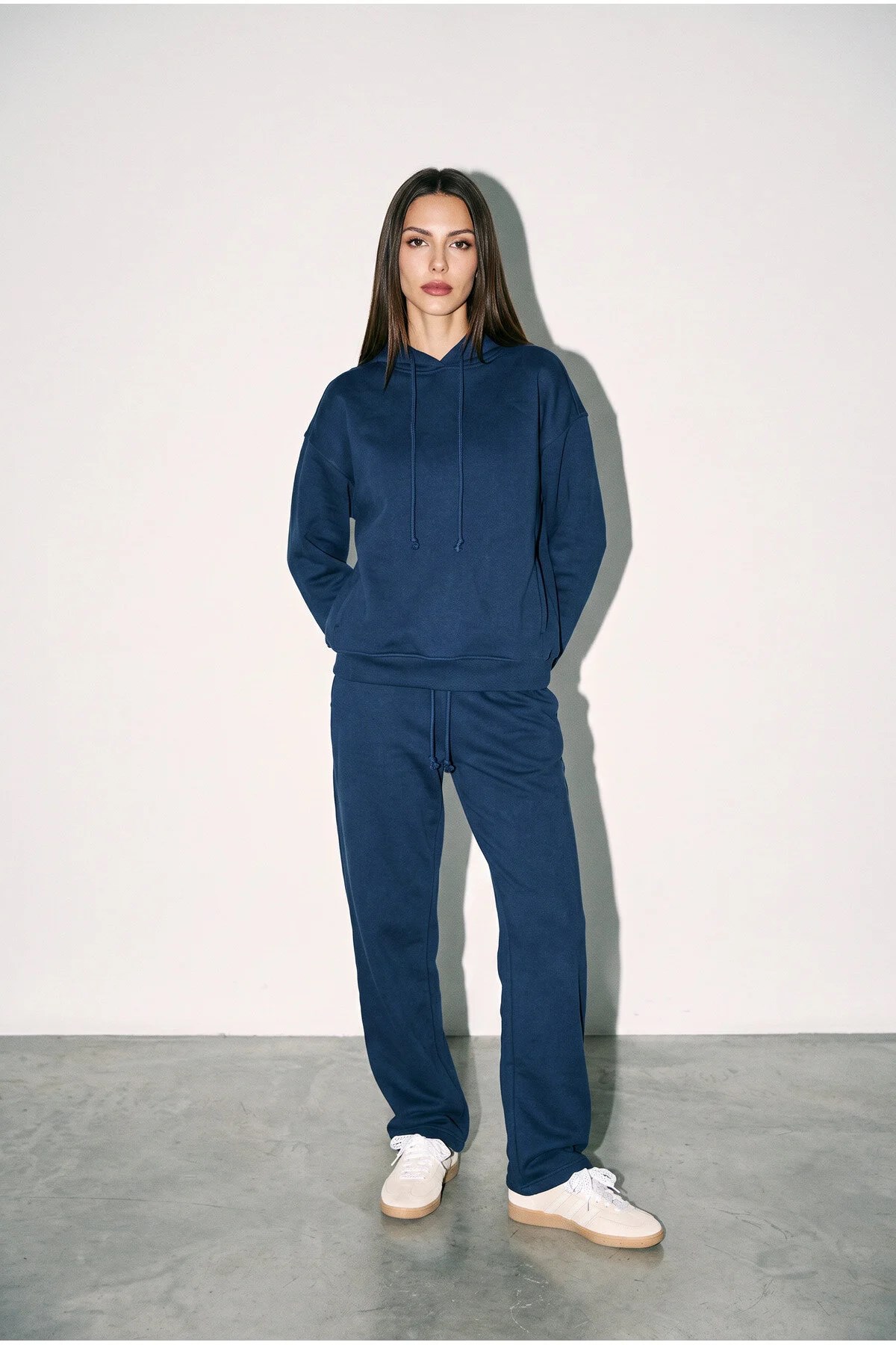 Lacivert Amia&Co Marka Kapüşonlu Sweatshirt Ve Bol Kesim Eşofman Takımı