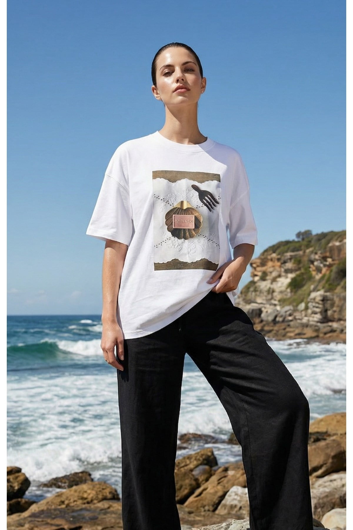 Ekru %100 Pamuklu Amia&Co. Oversize Bisiklet Yaka Baskılı Basic Kısa Kollu Kadın T-Shirt