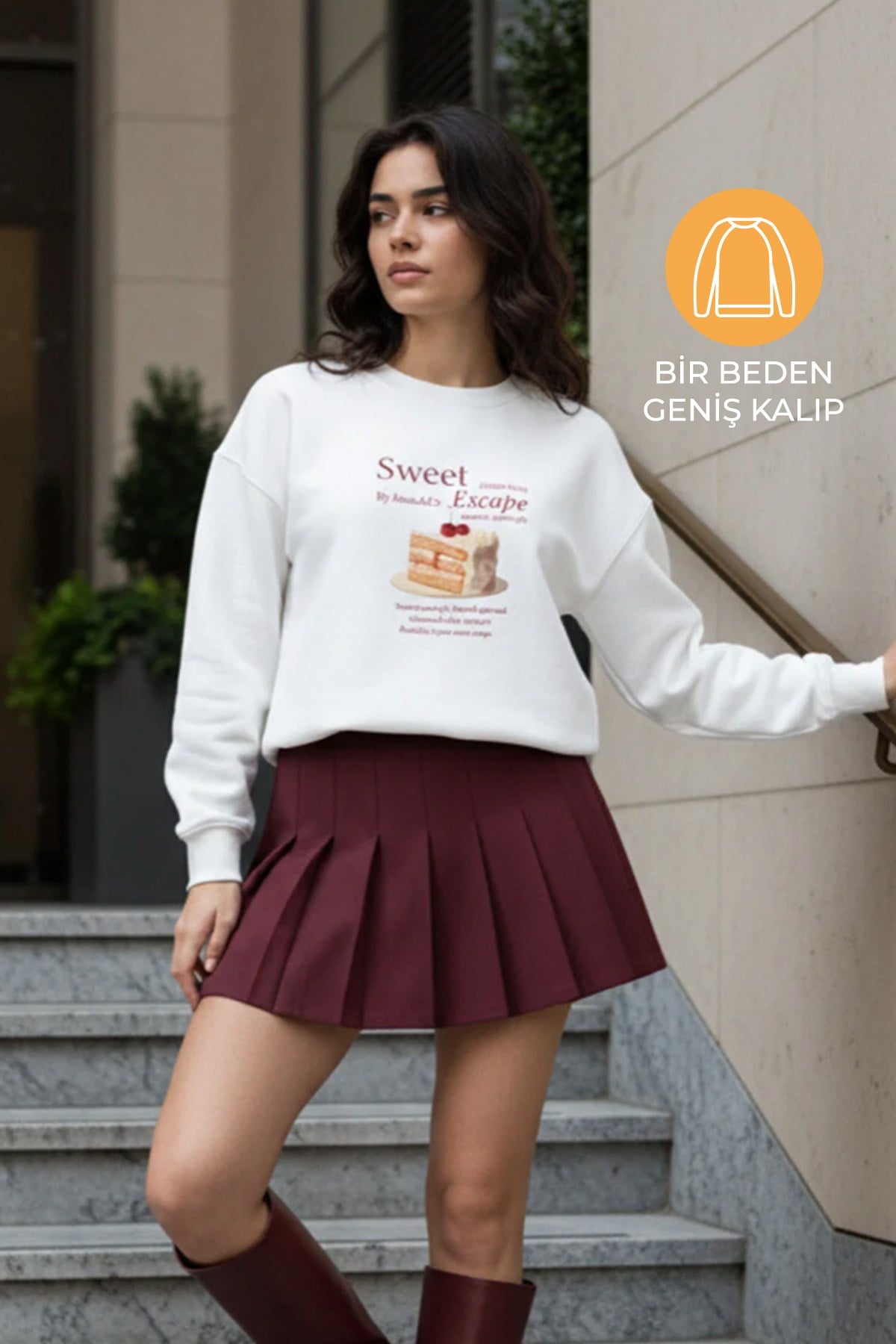 Ekru Amia&Co Marka Bisiklet Yaka Baskılı Şardonlu Oversize Sweatshirt