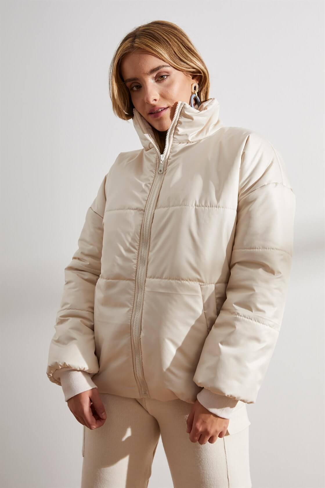 Bej 2YB4CMN0025 MONT