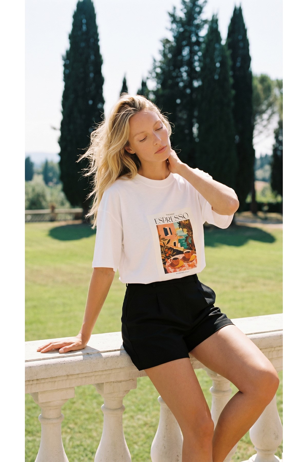 Ekru Amia&Co.Oversize Baskılı Bisiklet Yaka Basic Kısa Kollu Kadın T-Shirt