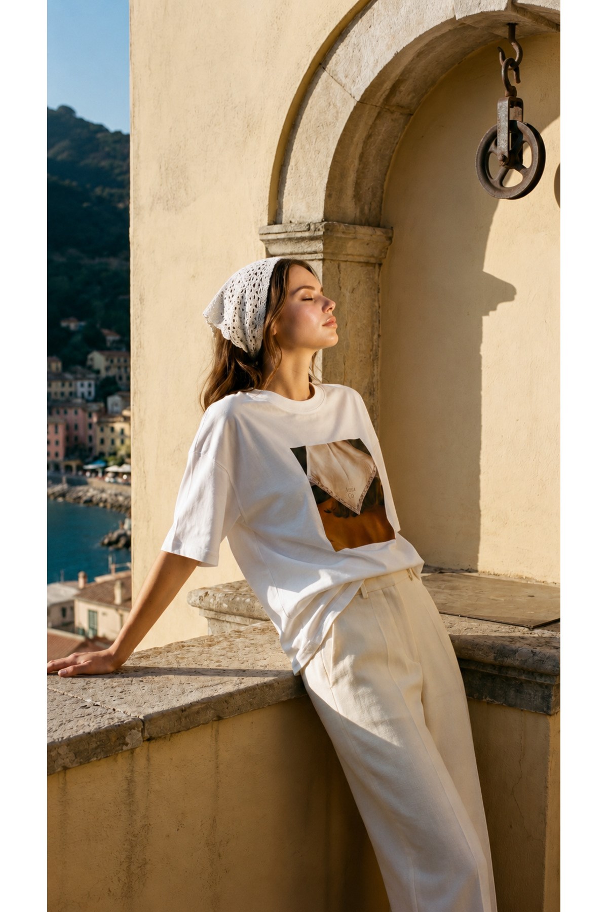 Ekru Amia&Co.Vintage Woman Art Baskılı Oversize Bisiklet Yaka Kadın T-Shirt