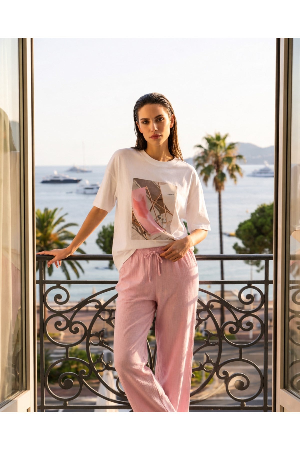 Ekru Amia&Co. Oversize Baskılı Bisiklet Yaka Kısa Kol Rahat Kesim T-Shirt