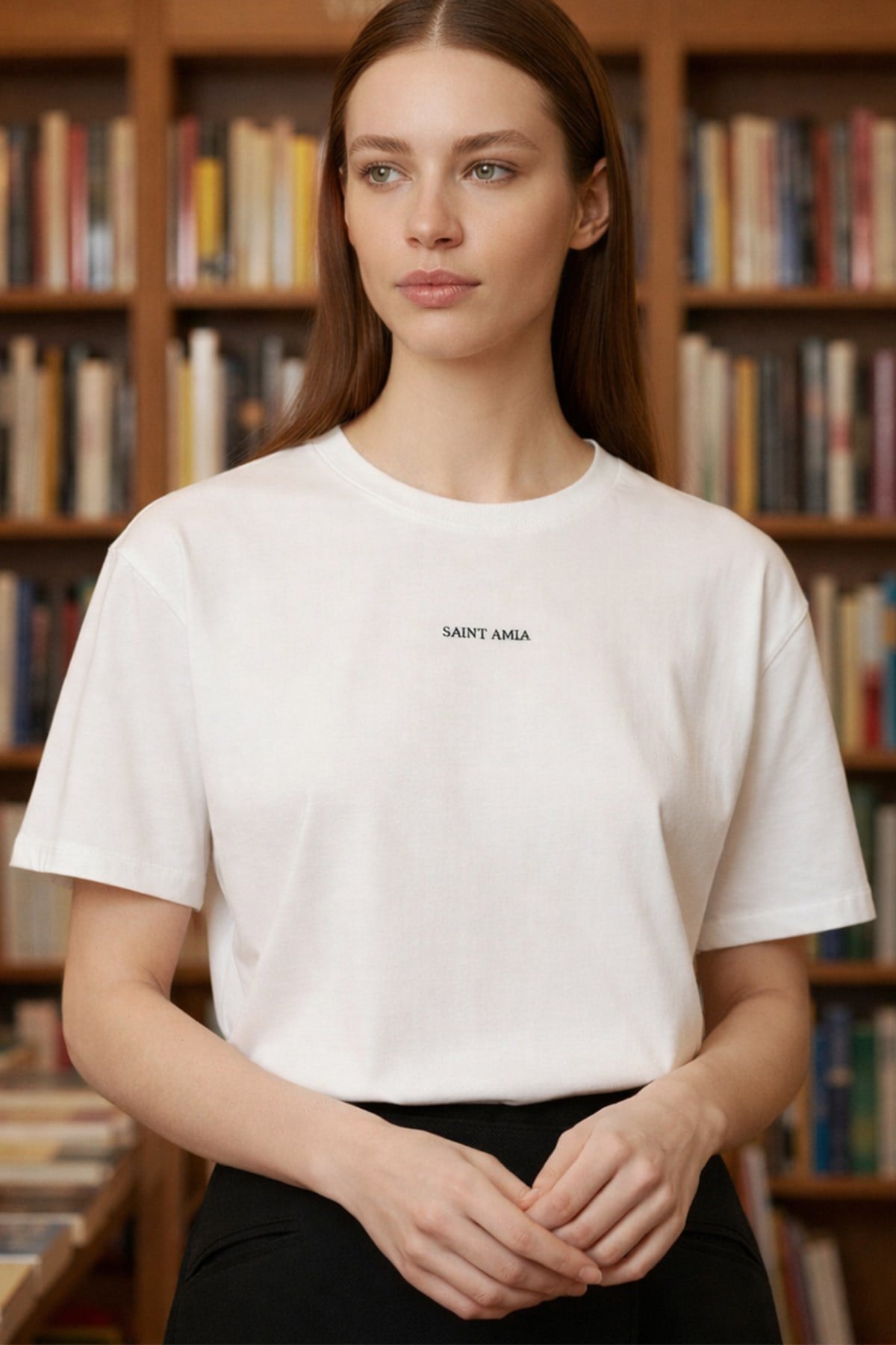 Ekru-Siyah Amia&Co Marka Kısa Kollu Bisiklet Yaka Nakışlı T-Shirt
