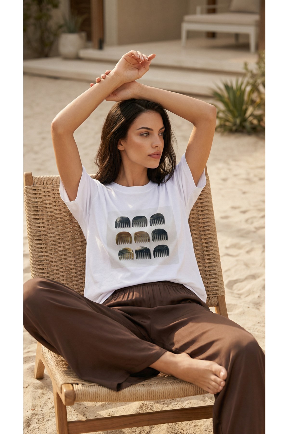 Ekru %100 Pamuk Amia&Co.Oversize Bisiklet Yaka Baskılı Basic Kısa Kollu Kadın T-Shirt