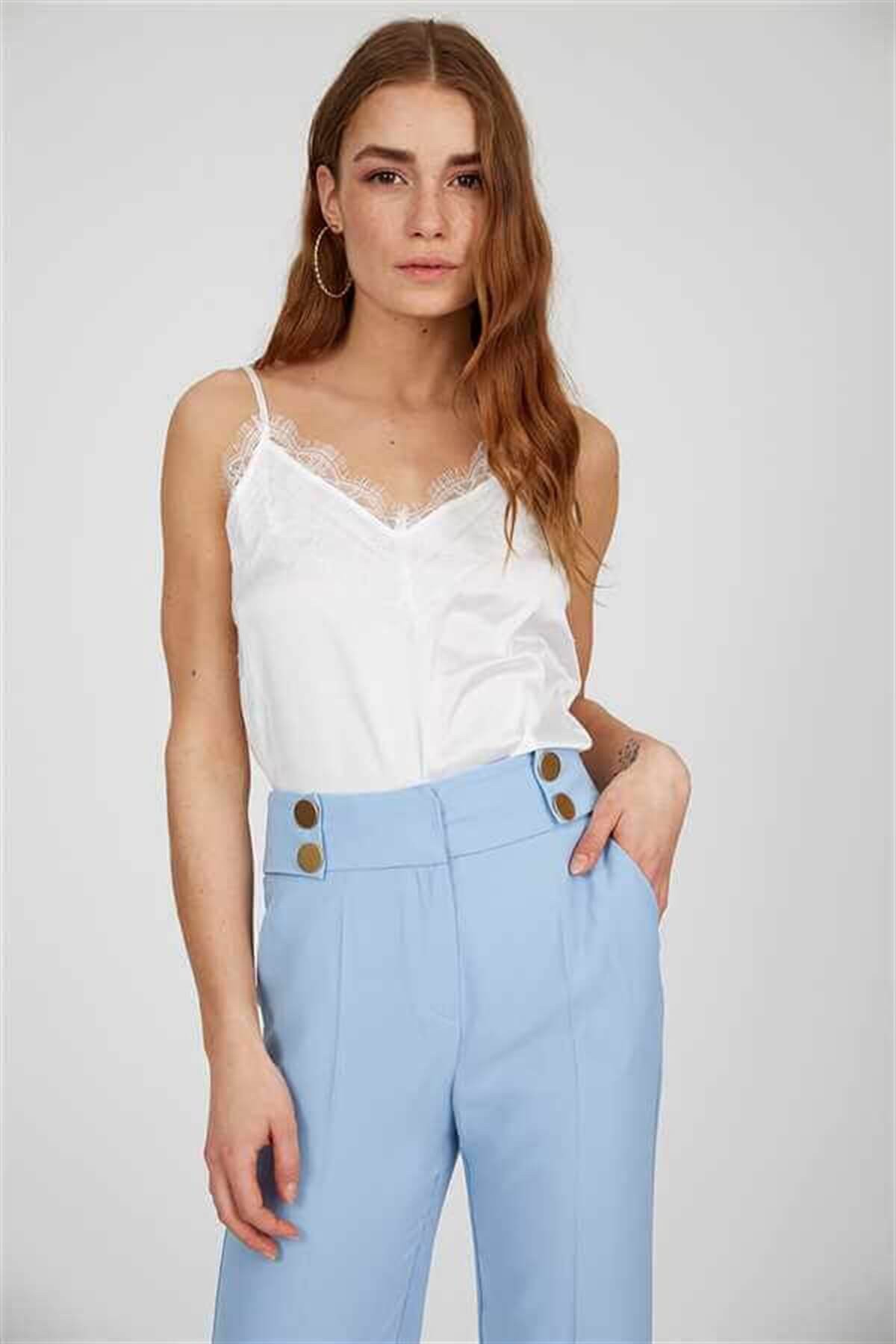 Ekru Ayarlanabilir Askılı Dantelli BluzST040S3024302