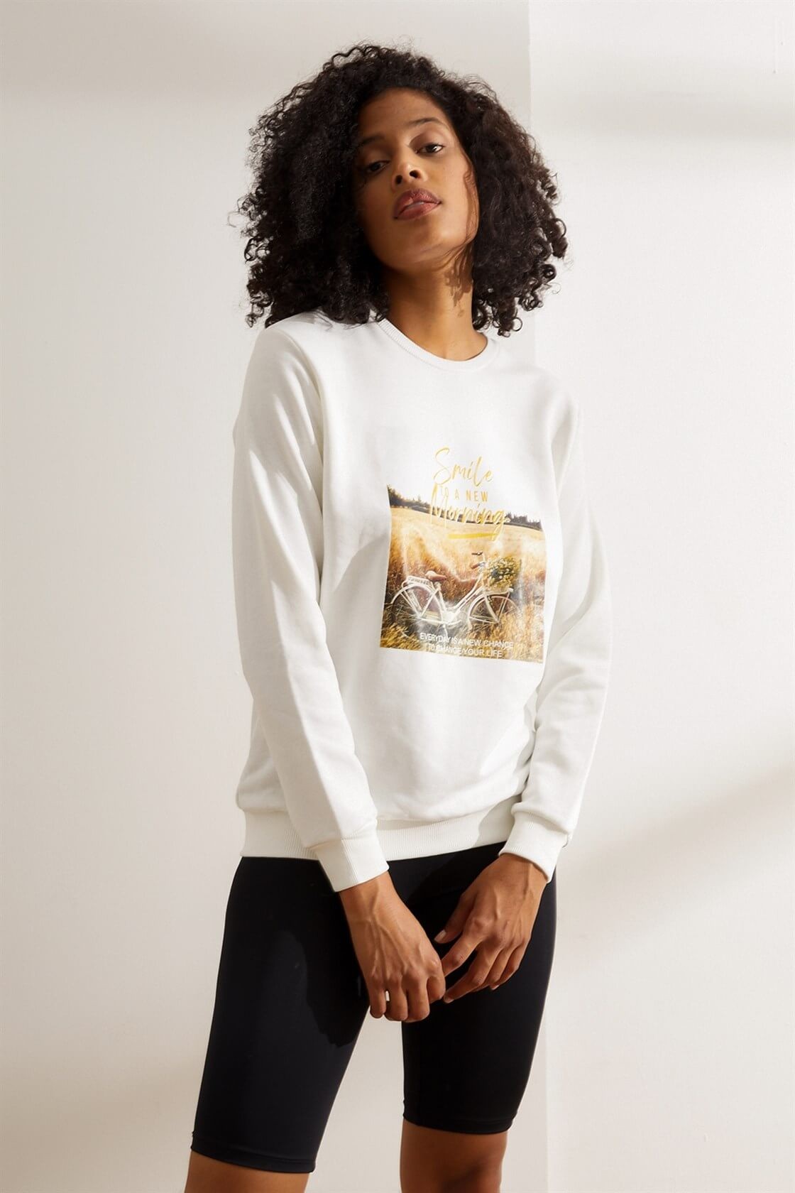 Ekru Önü Baskılı SweatshirtST060W7207101