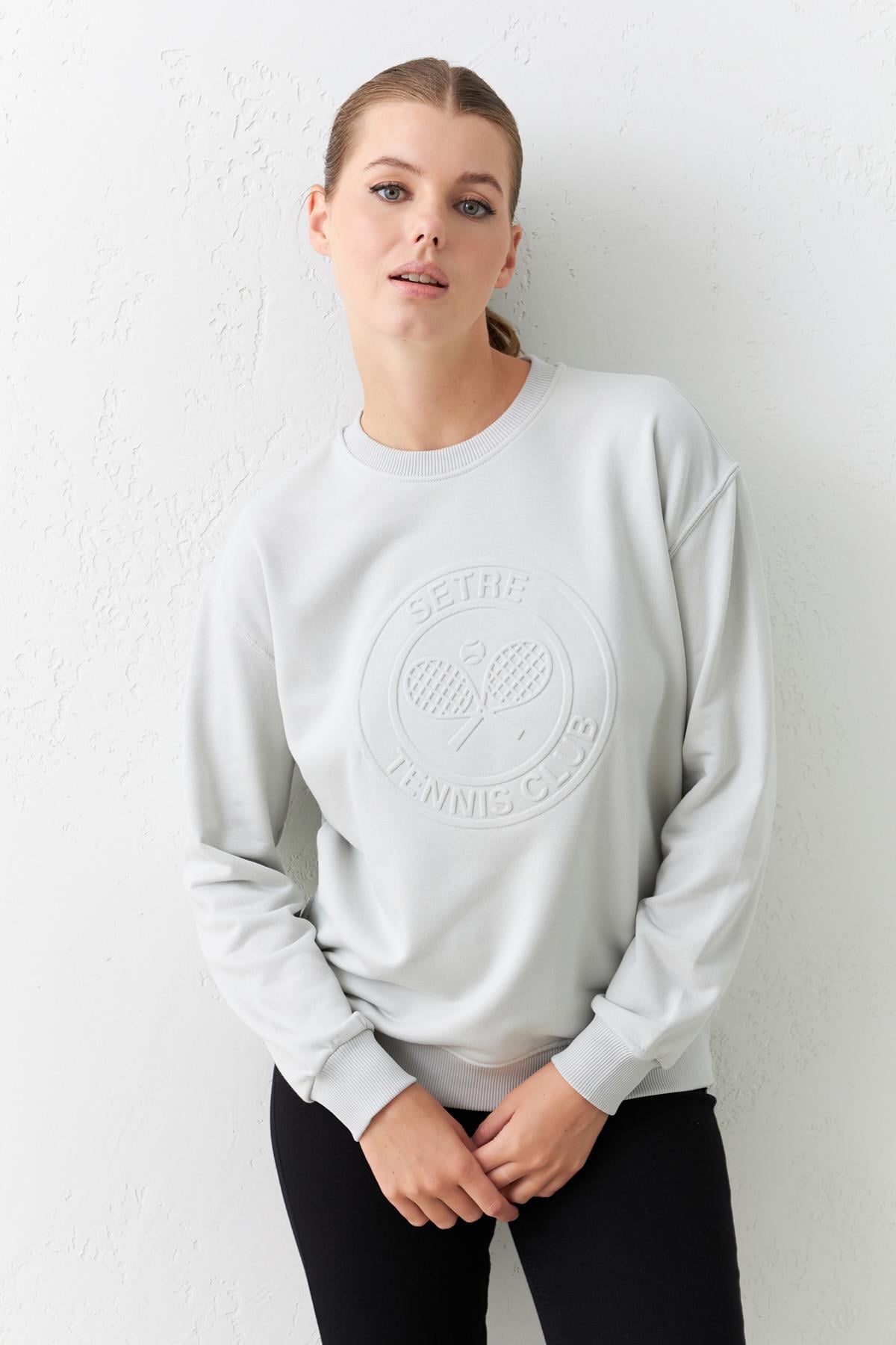 Açık Taş Omuz Detaylı Bisiklet Yaka Uzun Kollu Sweatshirt