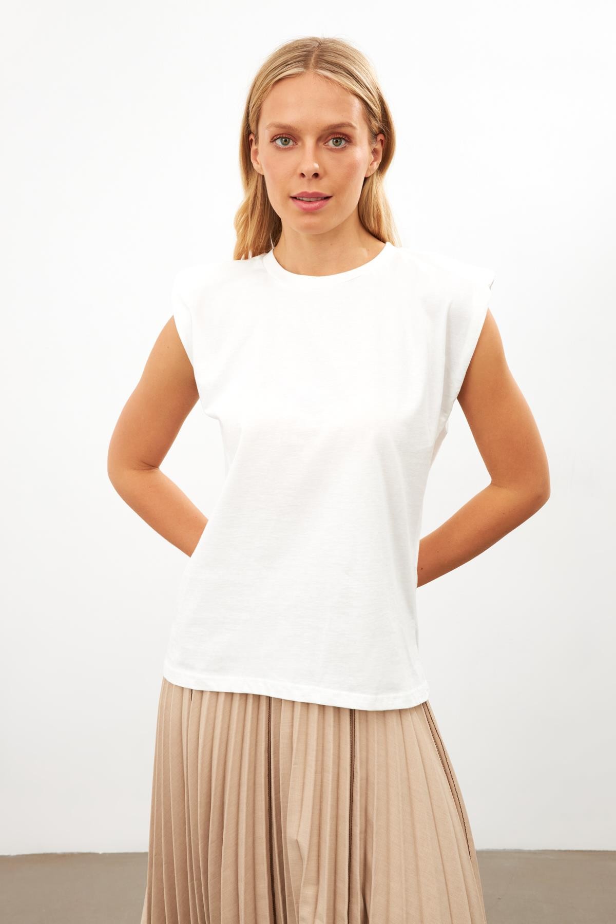 Ekru 2YB4CTS0364 T-SHIRT Kadın T-Shirt modelleri