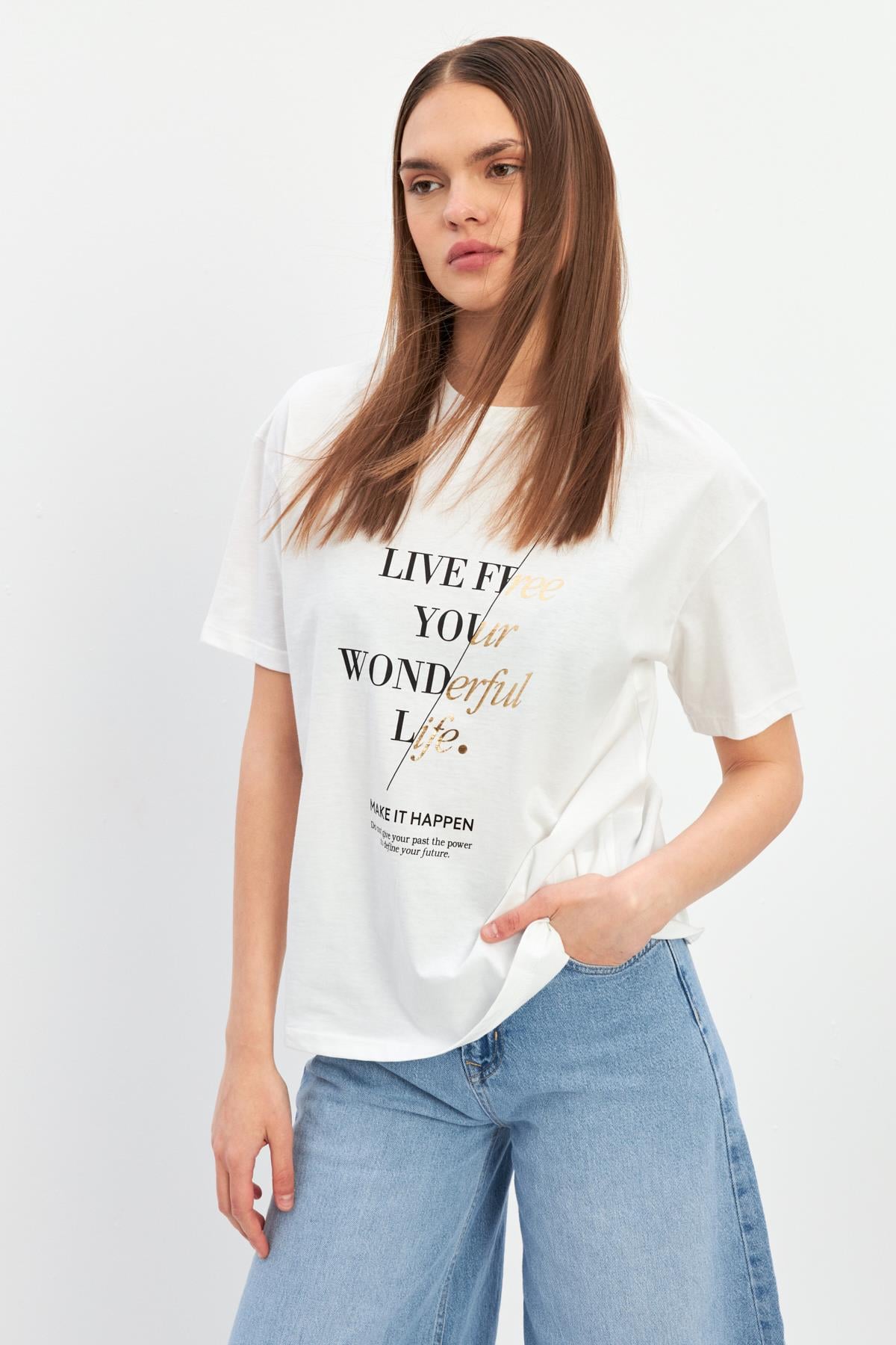 Ekru Baskılı Bisiklet Yaka Kısa Kollu T-Shirt Kadın T-Shirt modelleri