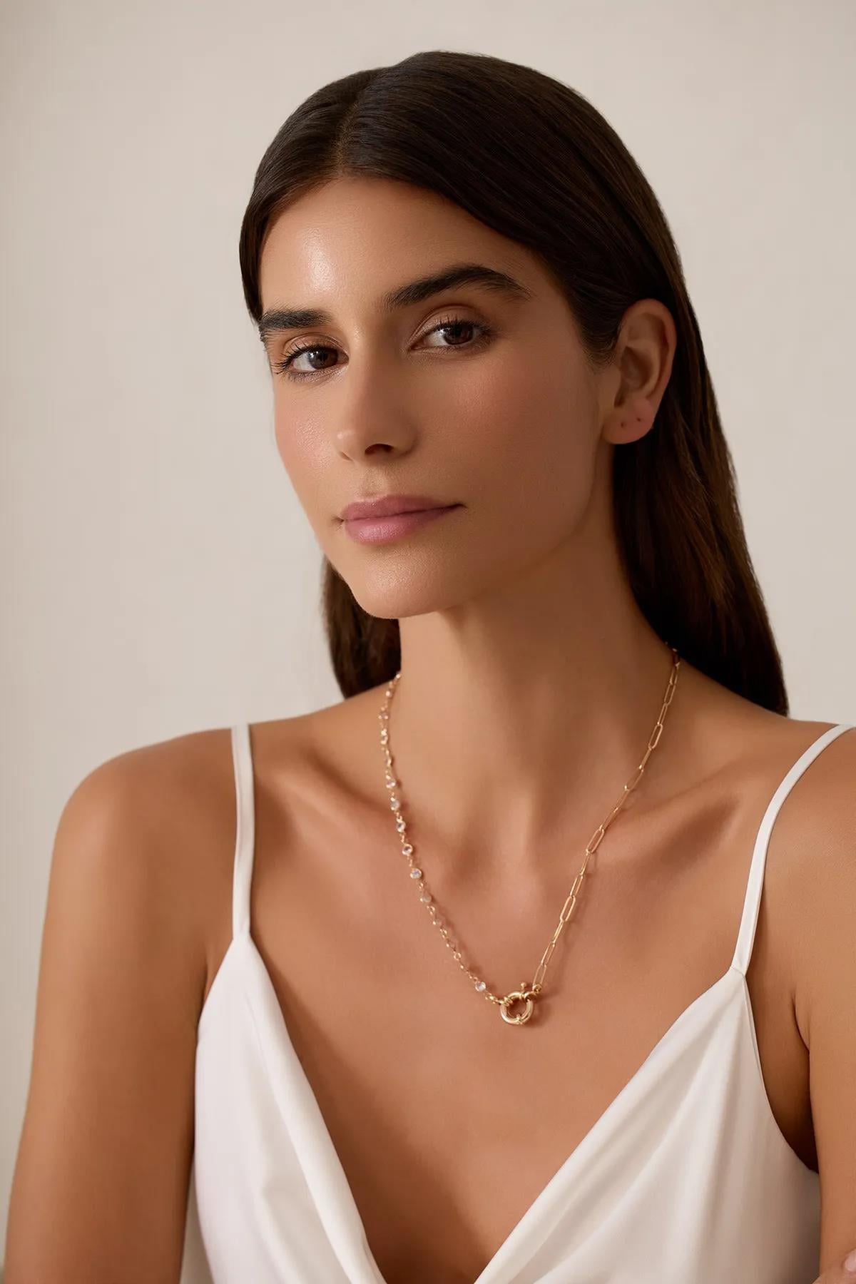 Ekru Tek Tarafı Taş Detaylı Dümen Kilitli Rose Gold Vıp Kolye Kadın Kategorisiz modelleri