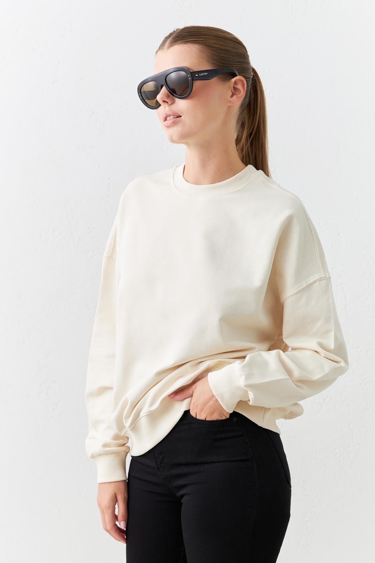 Krem Bisiklet Yaka Mini Baskı Detaylı Uzun Kollu Sweatshirt