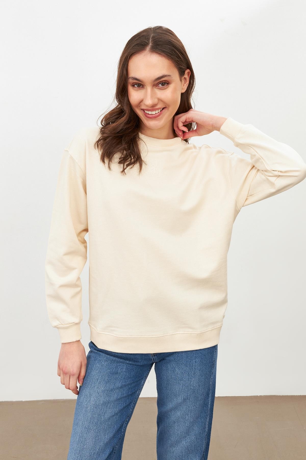 Krem Pamuklu Sweatshirt Kadın Sweatshirt modelleri
