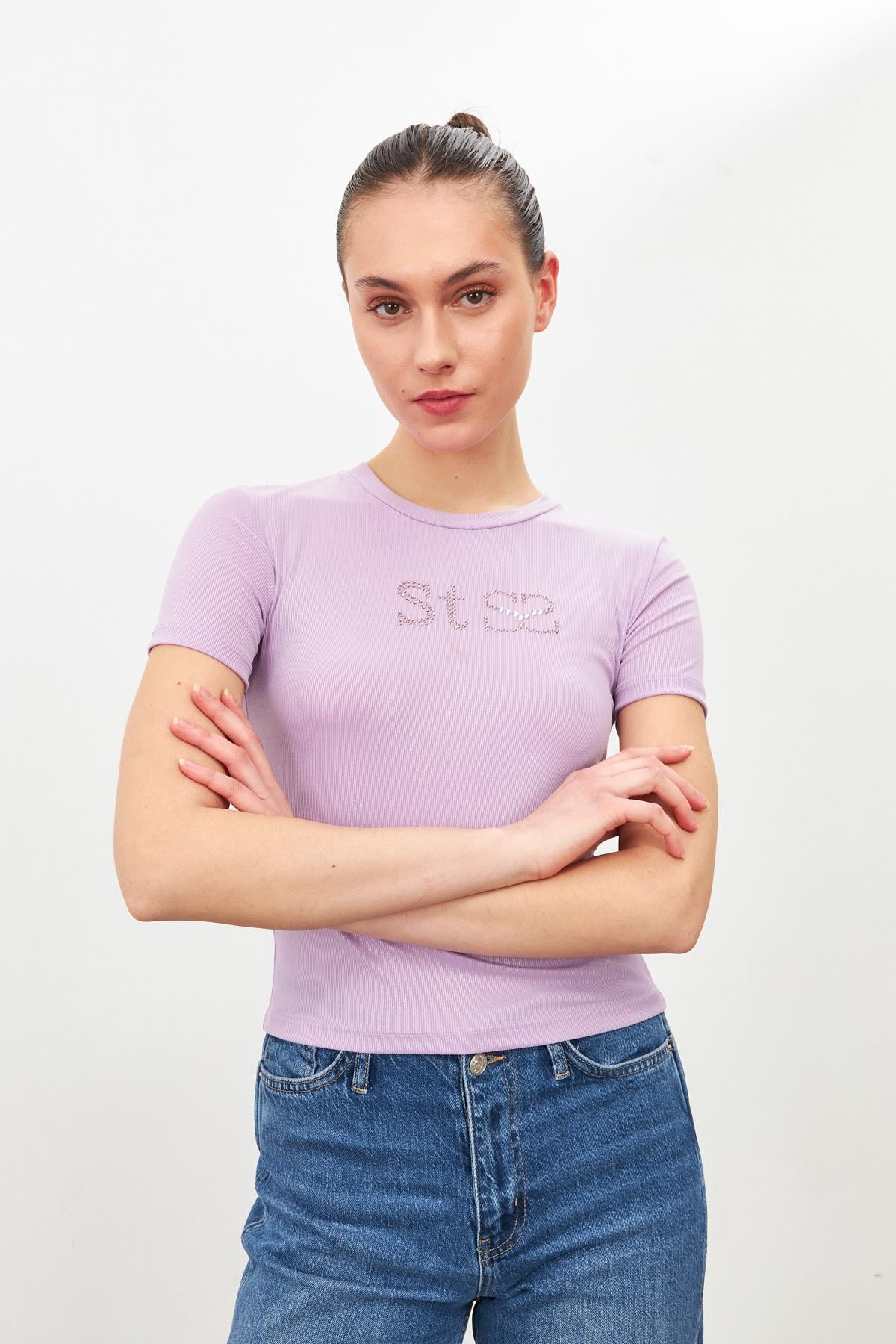 Lila Taşlı Kısa Kollu T-Shirt Kadın T-Shirt modelleri