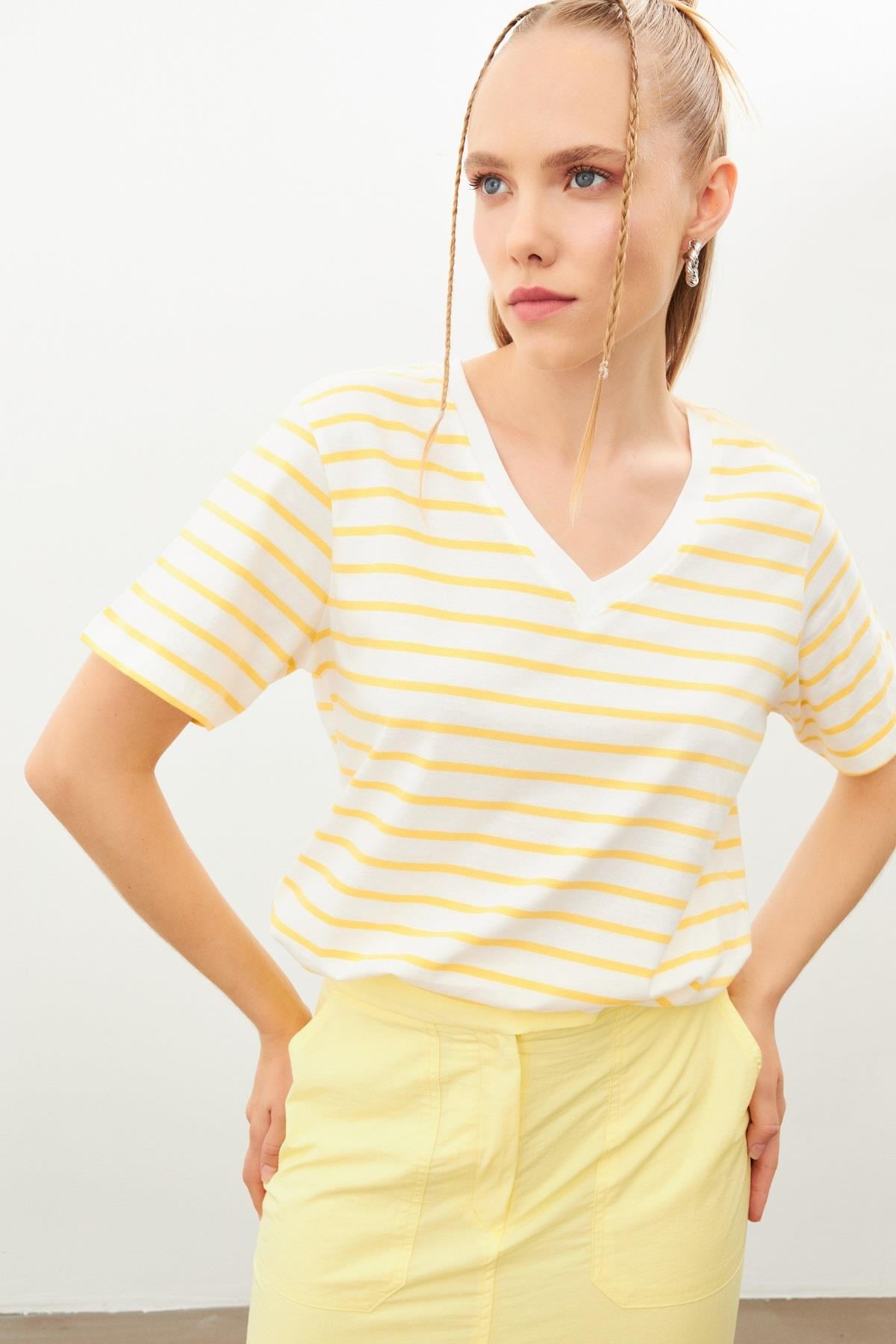 Sarı 2YU2CTS0346 T-SHIRT