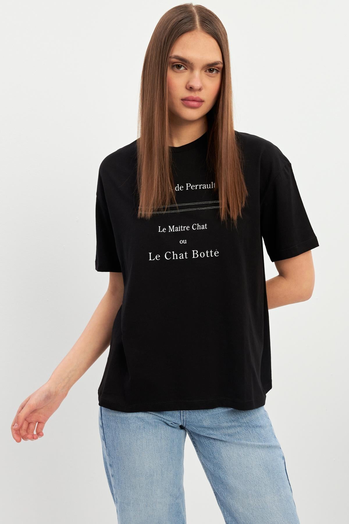 Siyah Baskı Detaylı Bisiklet Yaka Basic T-Shirt Kadın T-Shirt modelleri