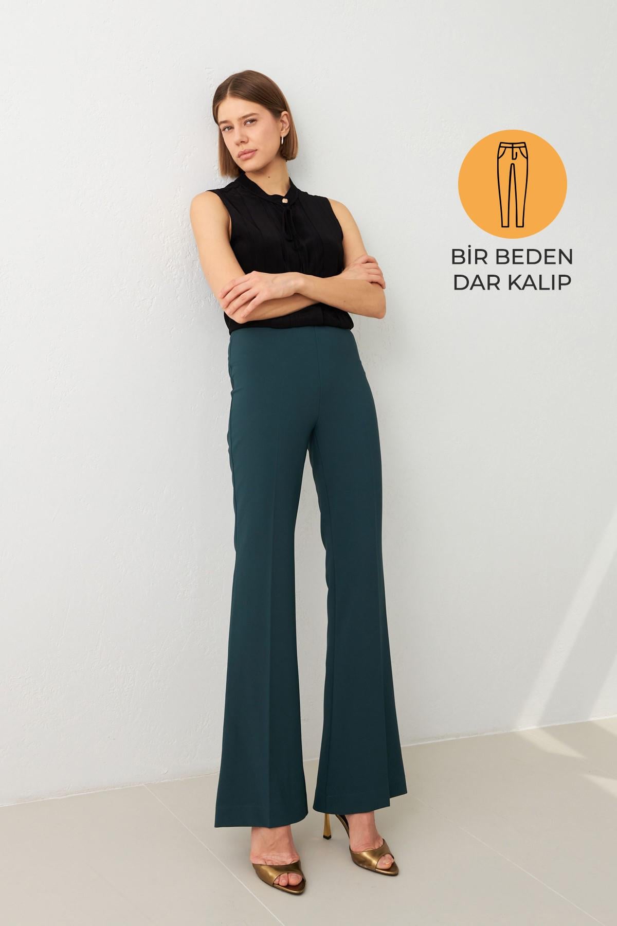 Zümrüt Dar Kalıp Bol Paça Pantolon