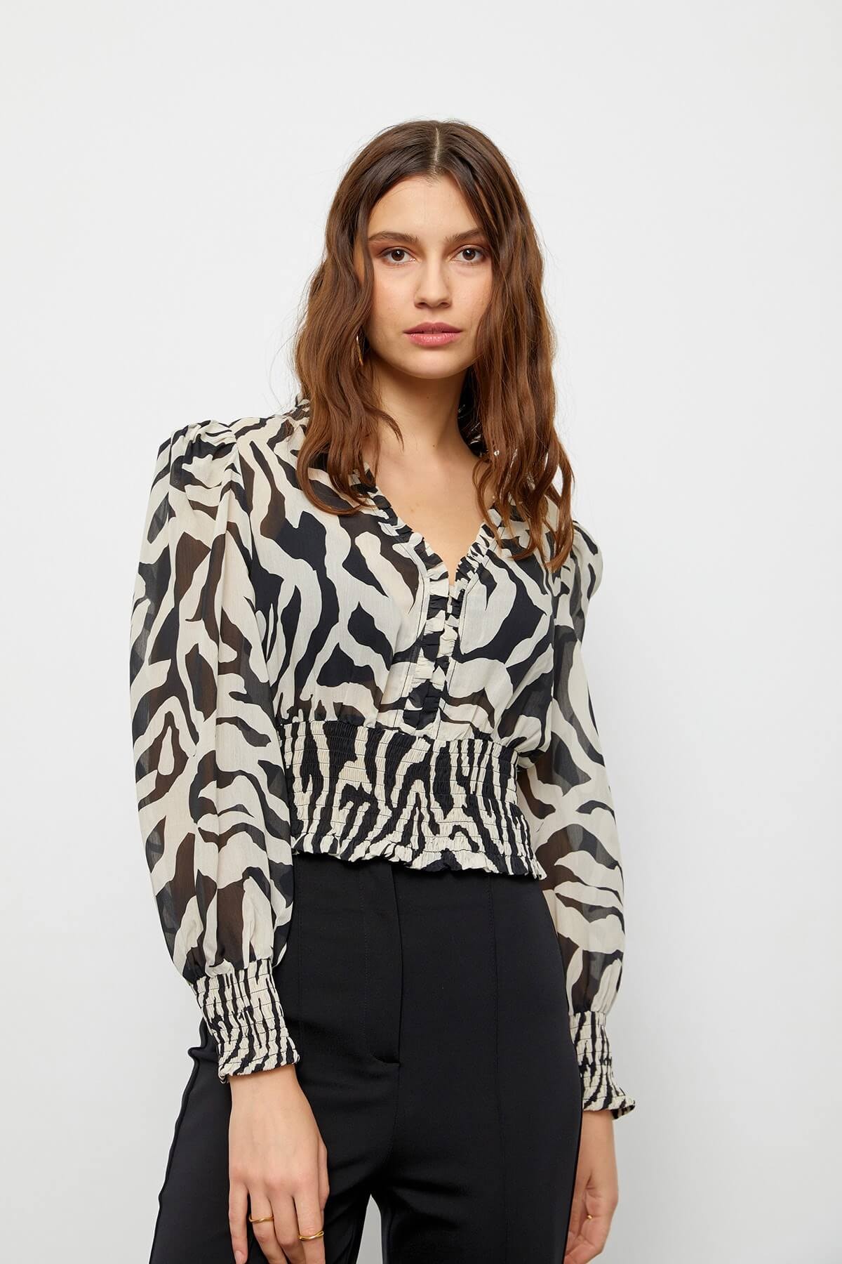 Siyah-Beyaz Modal Rayon V Yaka Zebra BluzST060S30563001