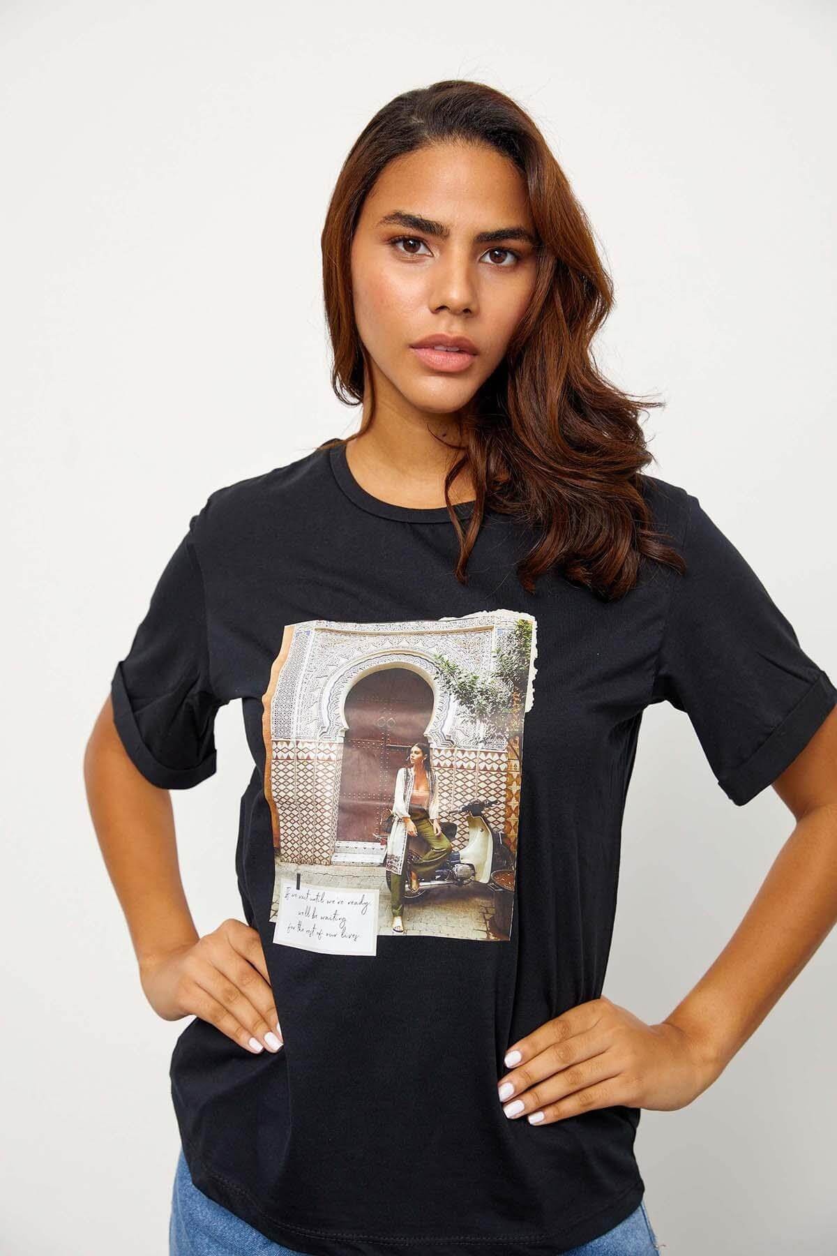 Siyah Kısa Kol Baskılı T-ShirtST060S71243001