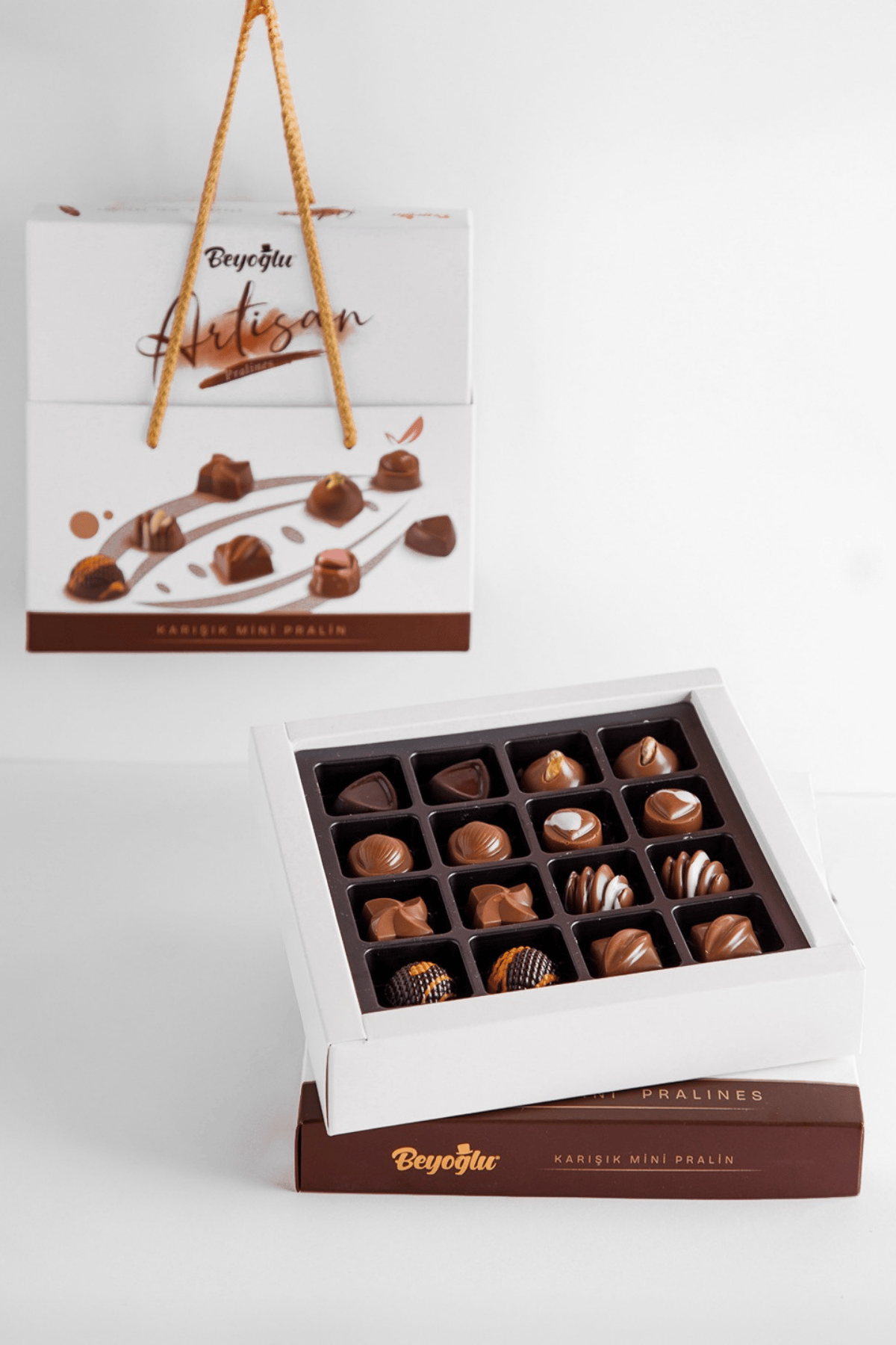 Artizan Dolgulu Karışık Pralin Çikolata Çantalı 160 Gr.