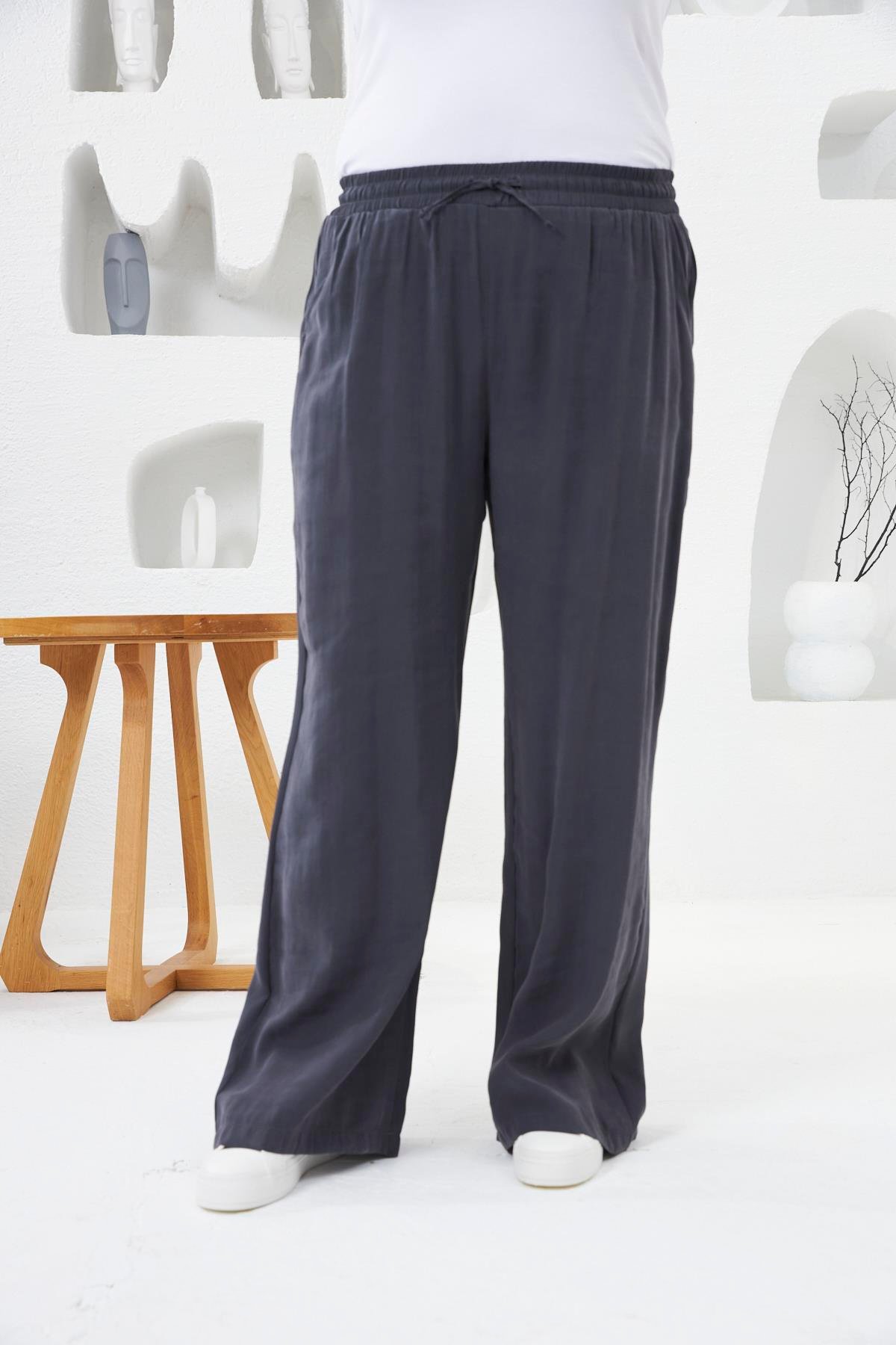 Beli Lastikli Geniş Paça Büyük Beden Pantolon Füme