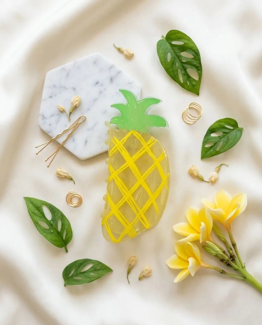 Pineapple Mandal Toka