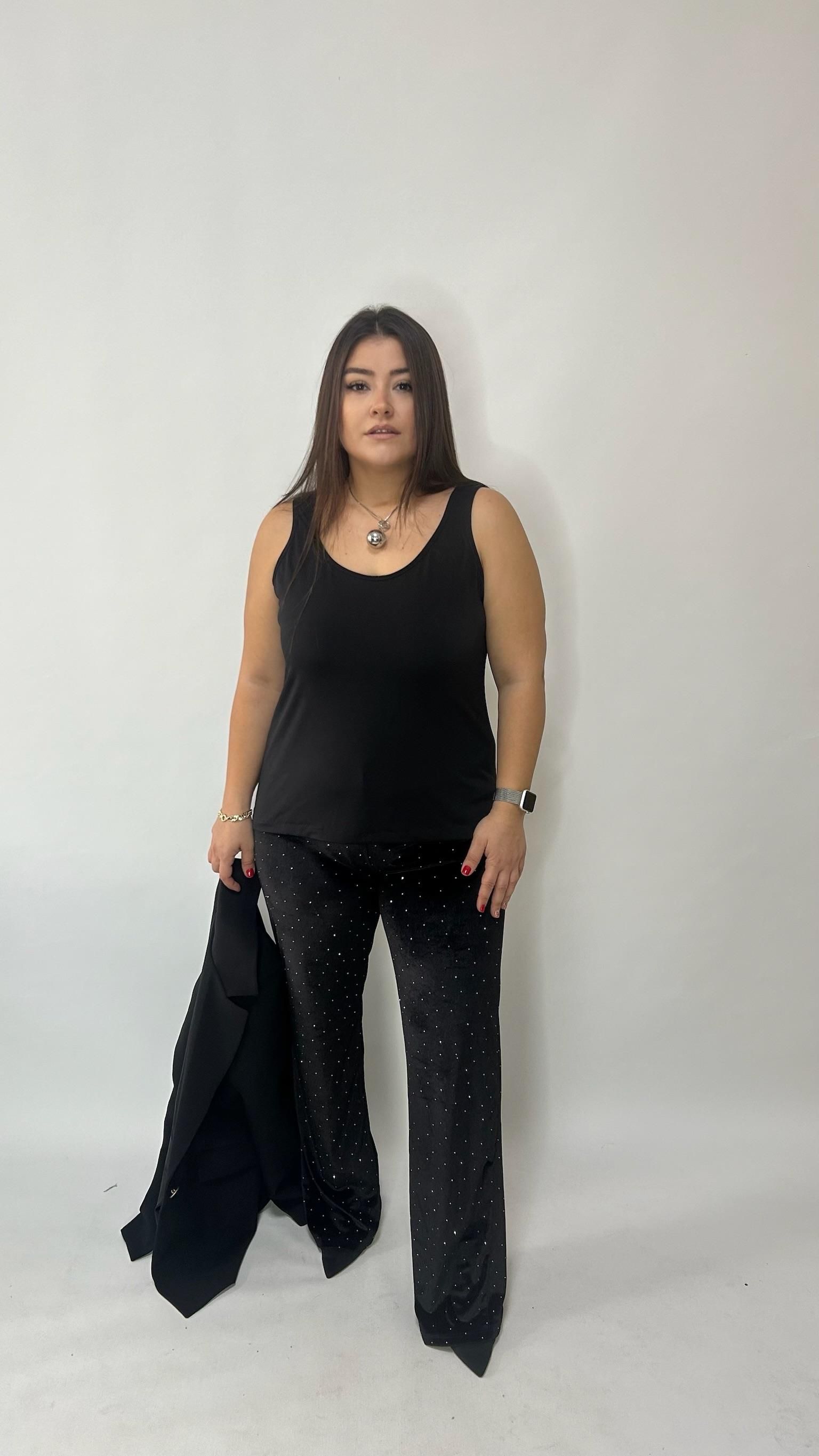 Siyah Askılı Bluz