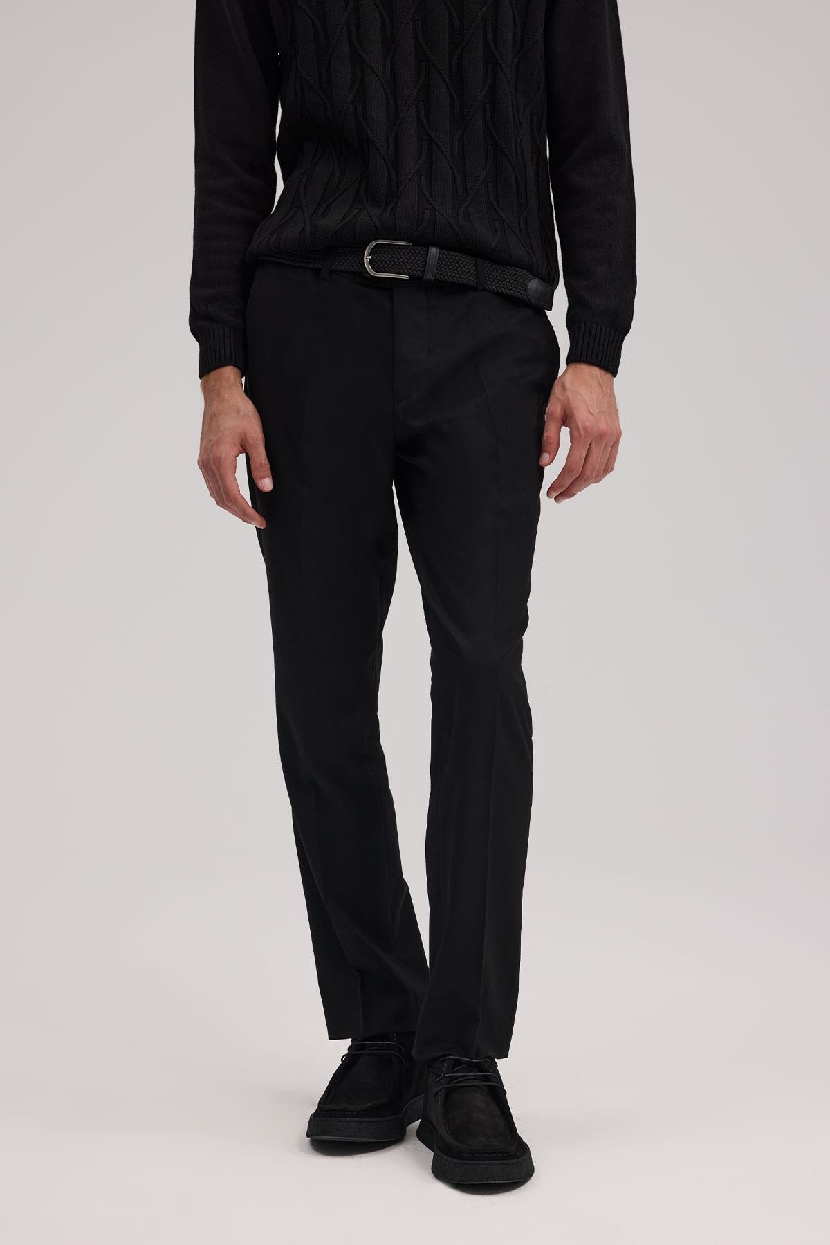 Siyah Regular Fit Kumaş Pantolon