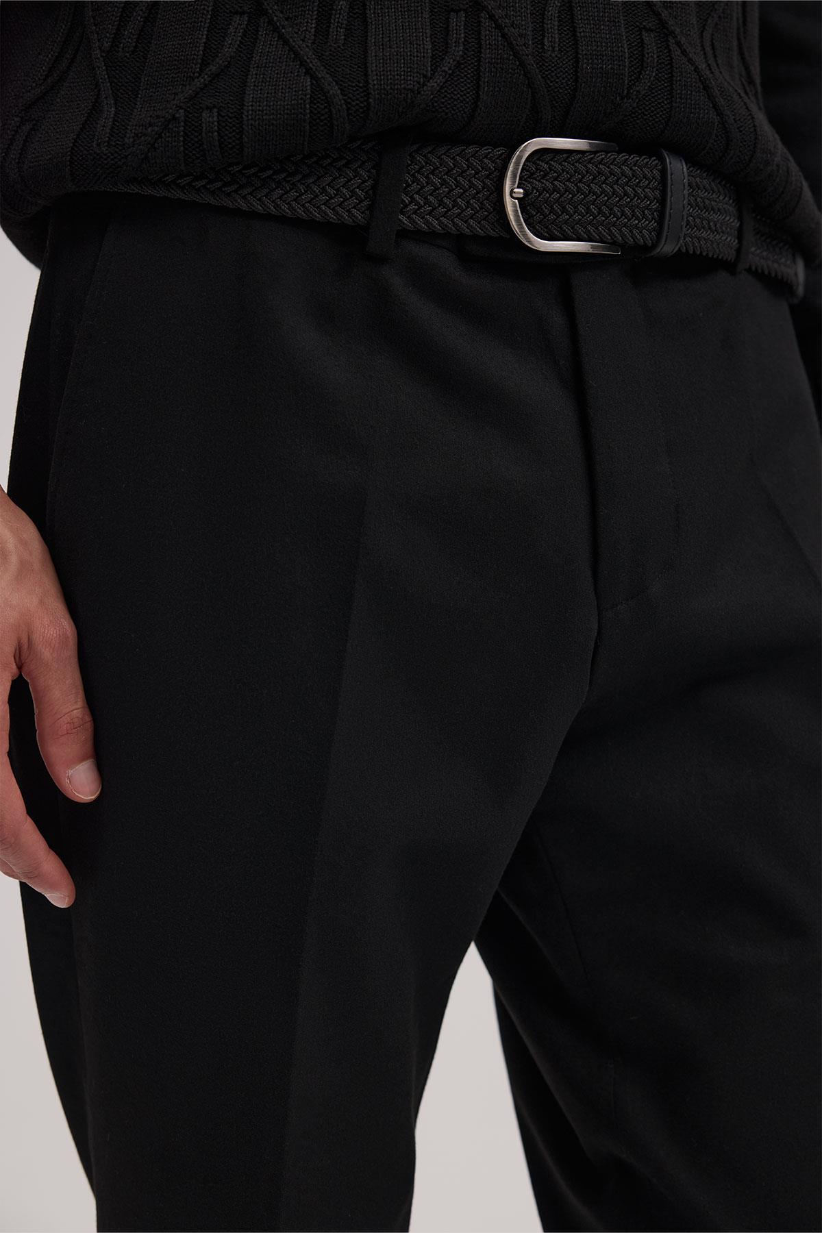 Siyah Regular Fit Kumaş Pantolon