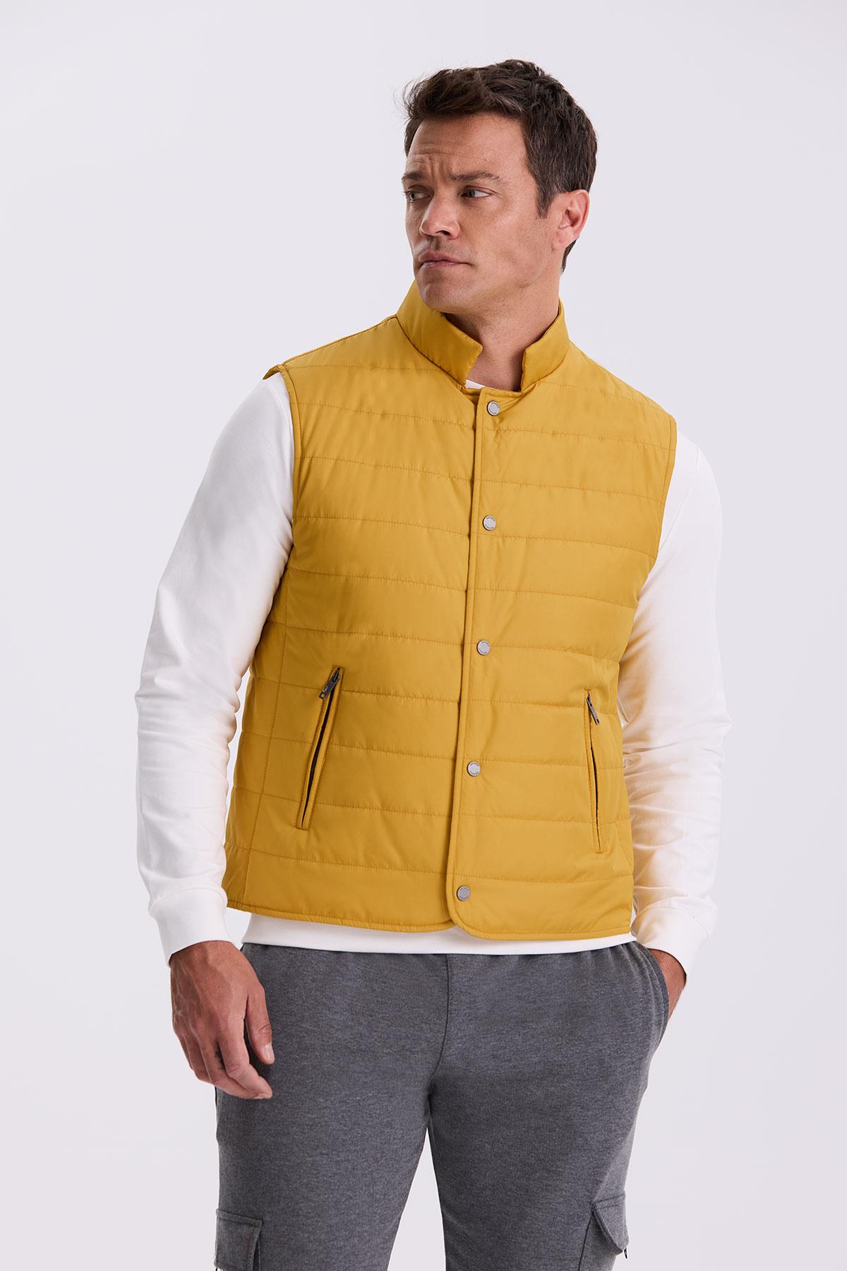 Sarı Hakim Yaka Elyaflı Slim Fit Yelek
