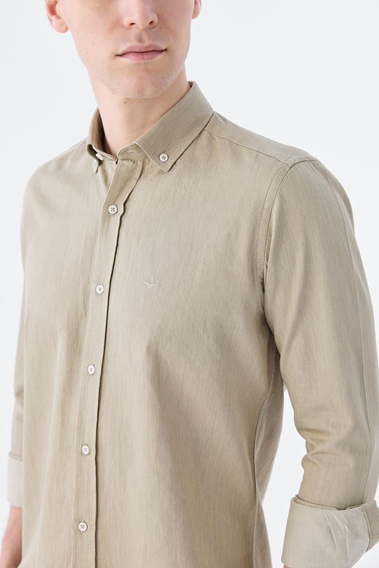 Bej Slim Fit Cepli Düğmeli Yaka %100 Pamuk Gömlek