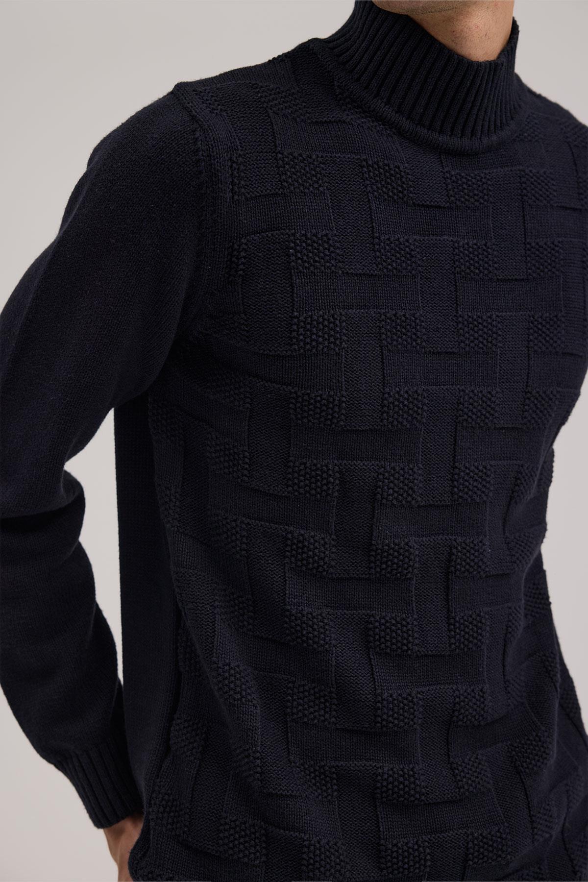 Dar Kalıp - Slim Fit Triko Yarım Balıkçı Yaka