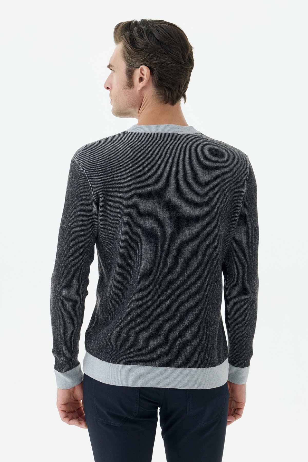 Siyah Comfort Fit Desenli Bisiklet Yaka Triko