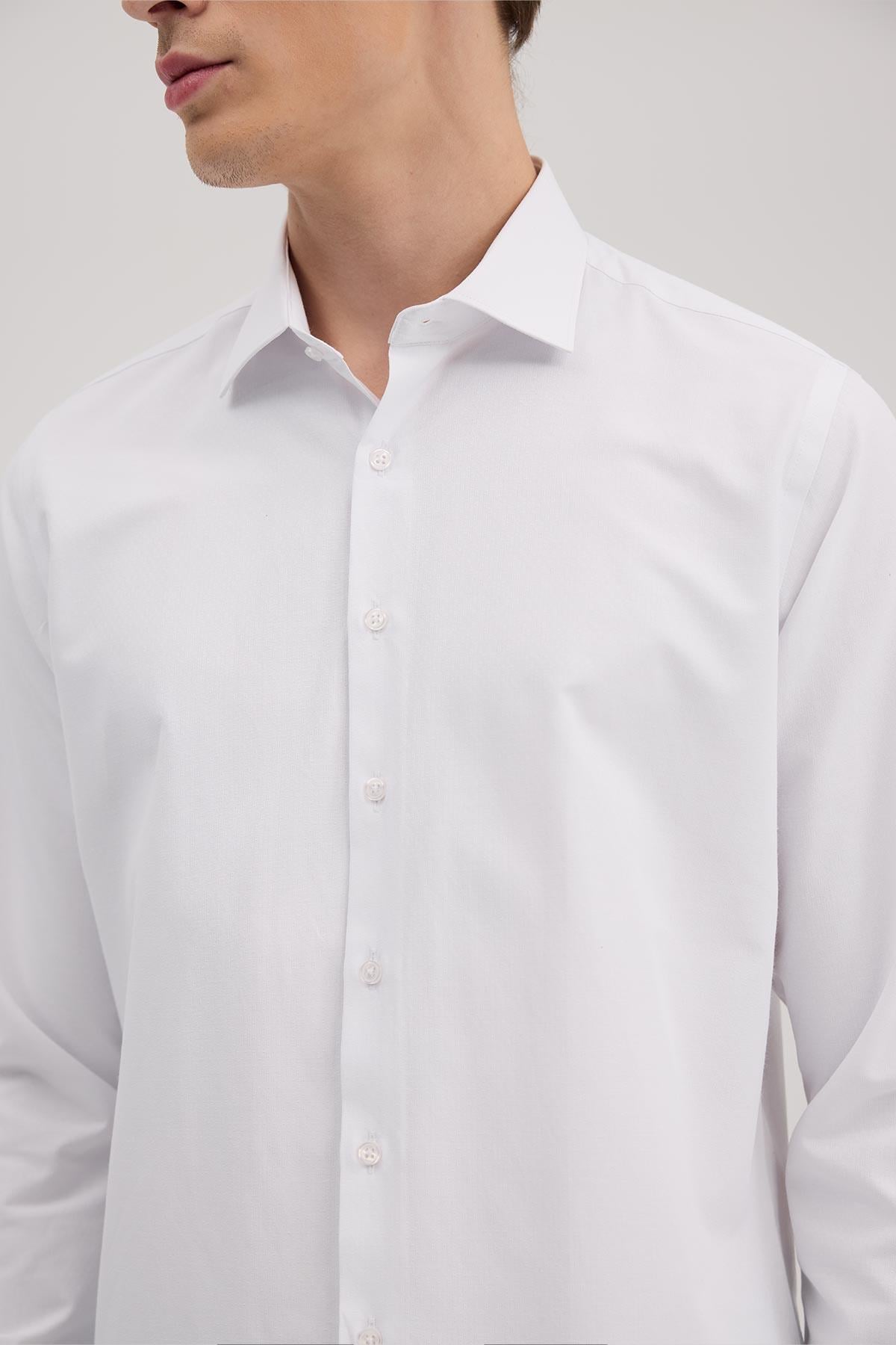 Beyaz Comfort Fit Pamuk Karışımlı Gömlek