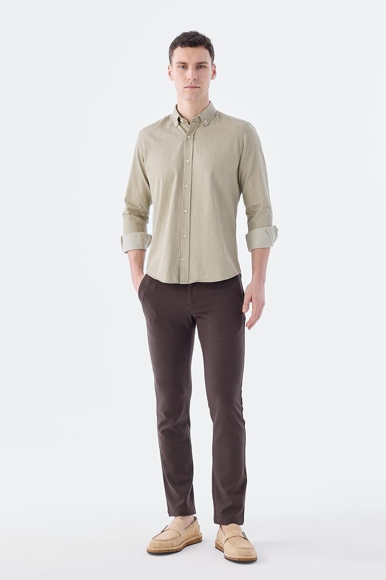 Bej Slim Fit Cepli Düğmeli Yaka %100 Pamuk Gömlek