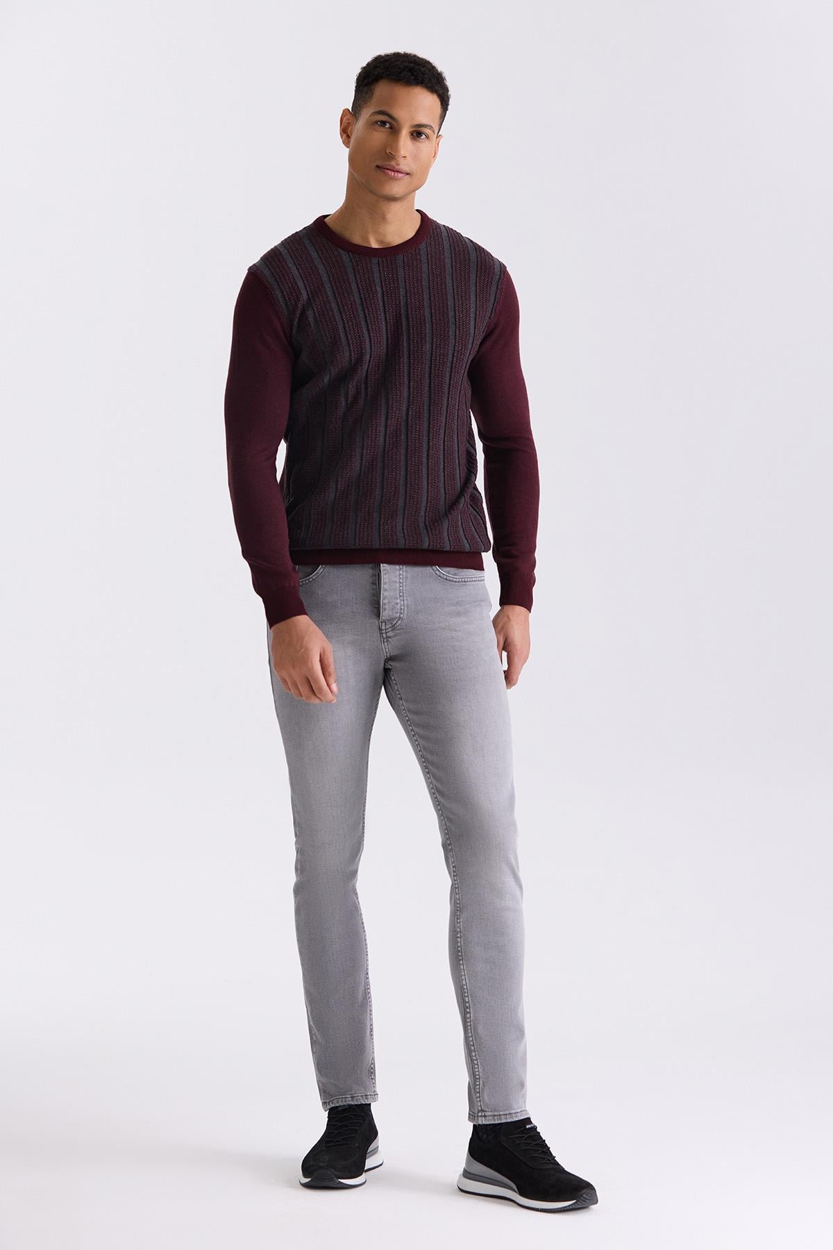 Bordo Slim Fit Bisiklet Yaka Çizgi Desenli Triko Kazak