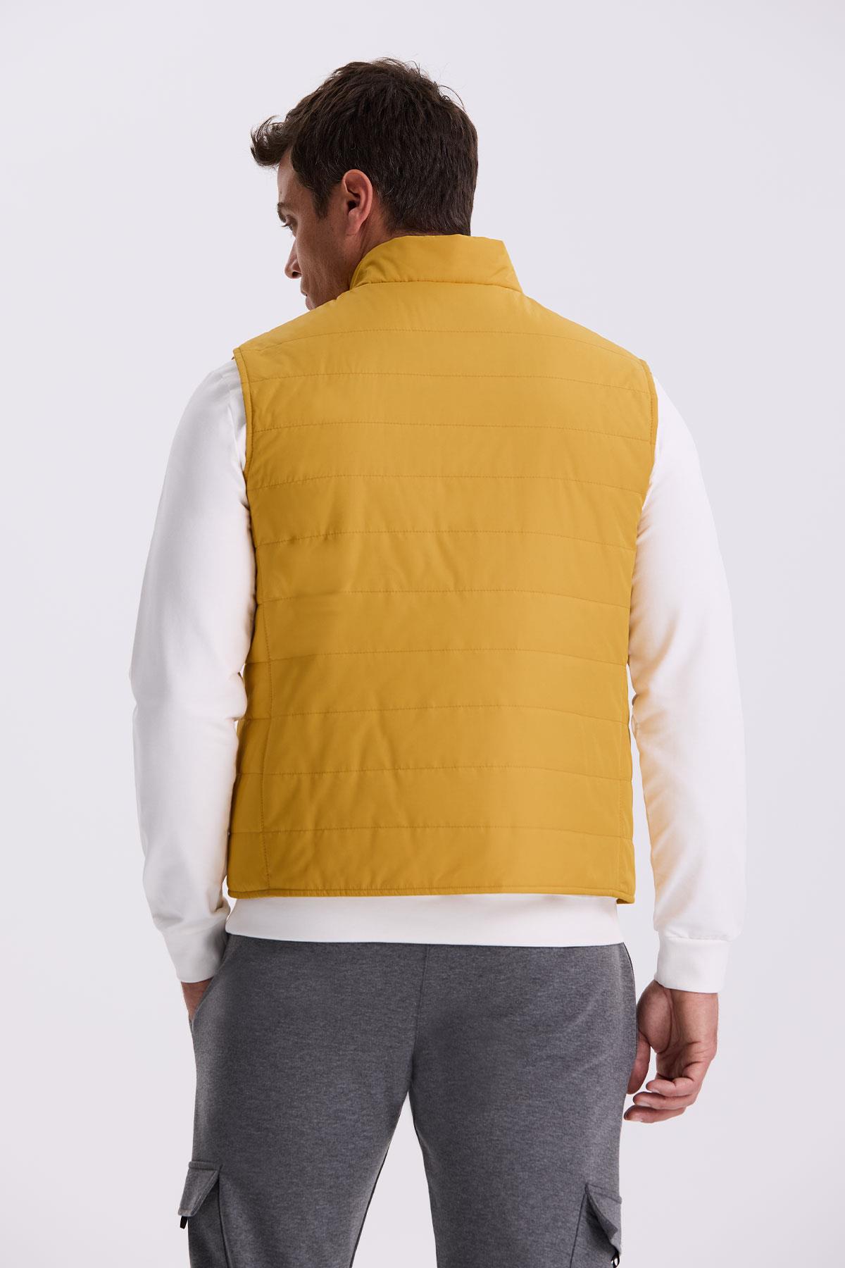 Sarı Hakim Yaka Elyaflı Slim Fit Yelek