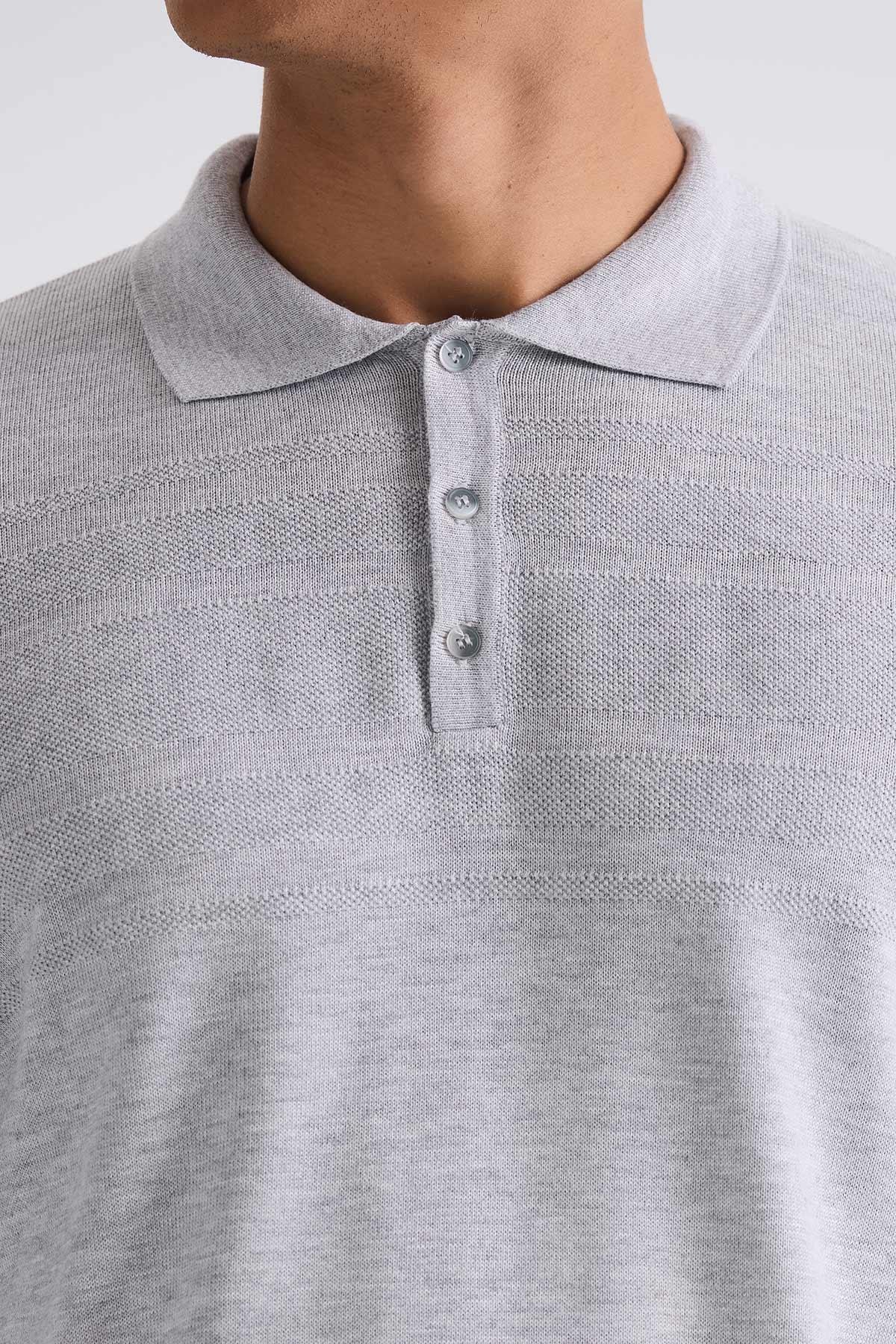Gri Classic Fit Düğme Detaylı Polo Yaka Triko Kazak