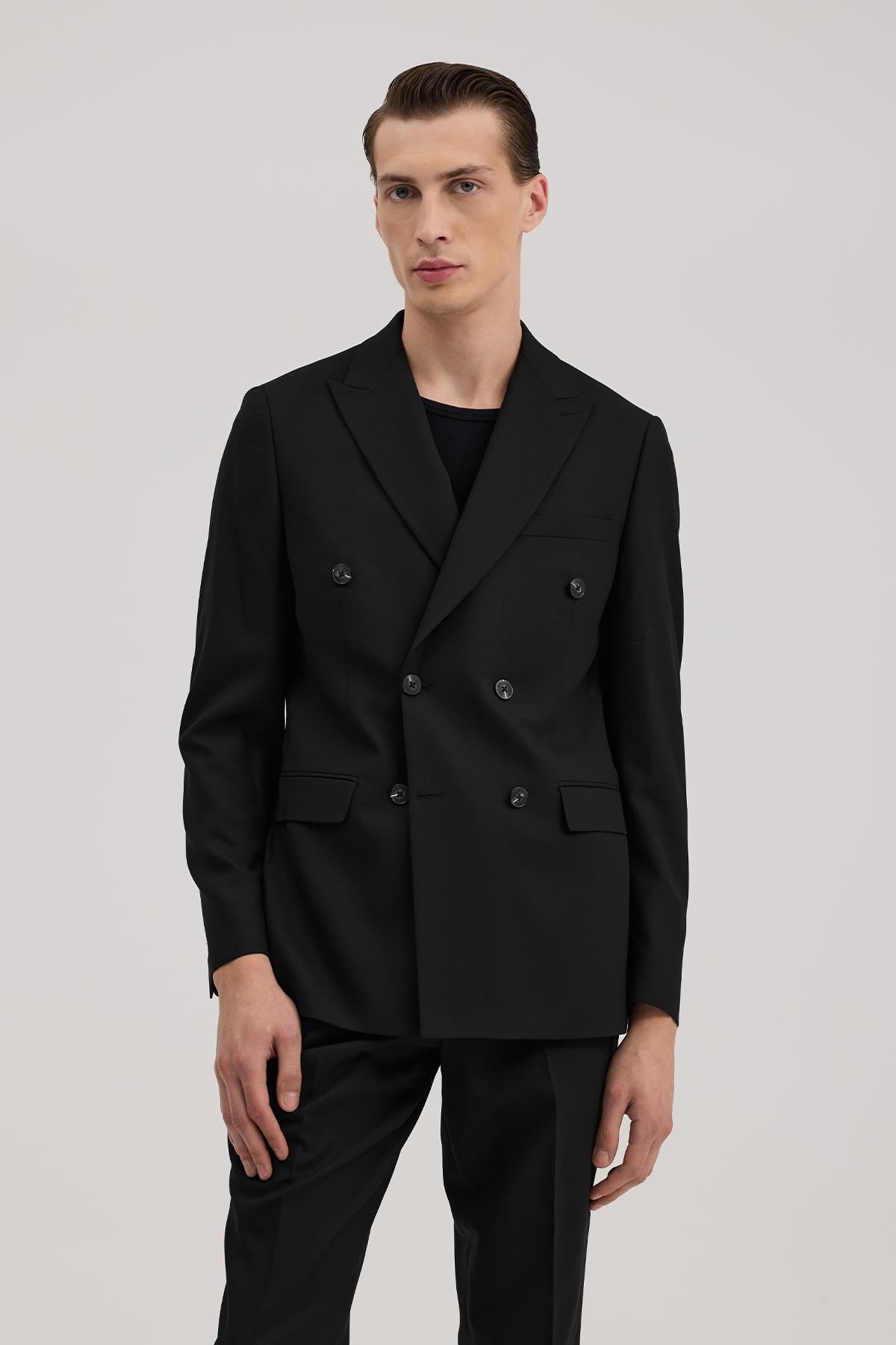 Siyah Slim Fit Sivri Yaka Takım Elbise