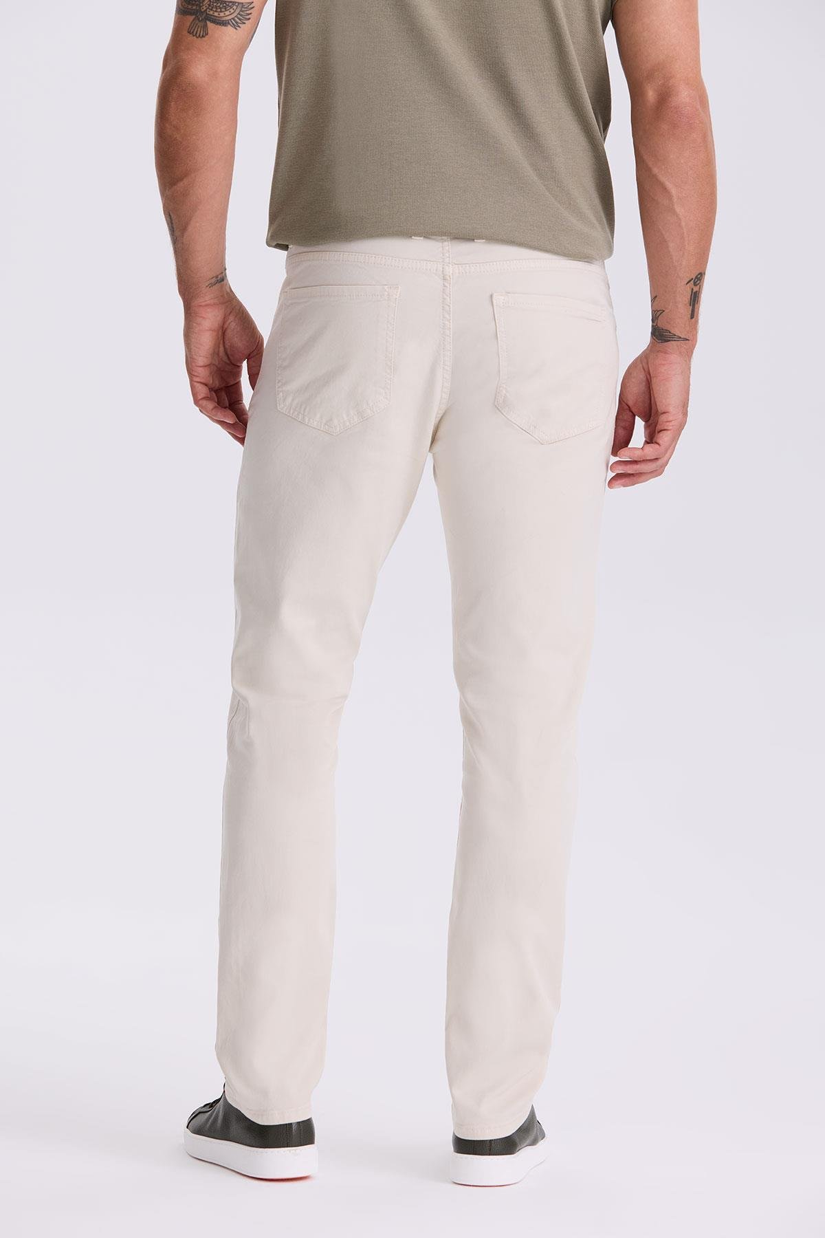 Taş Comfort Fit Kanvas Spor Pantolon