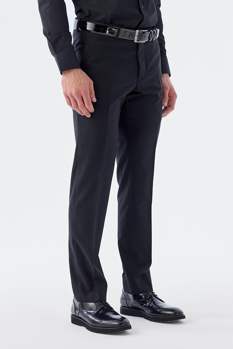 Siyah Regular Fit Yan Cep Kumaş Pantolon