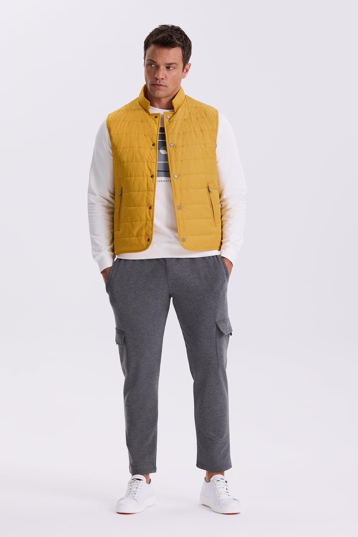 Sarı Hakim Yaka Elyaflı Slim Fit Yelek