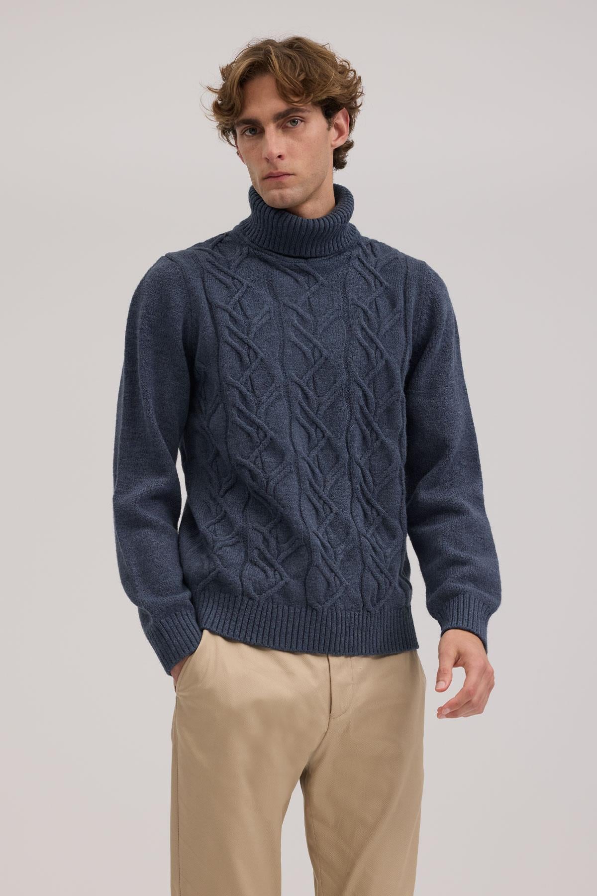 Dar Kalıp - Slim Fit Triko Tam Balıkcı Yaka
